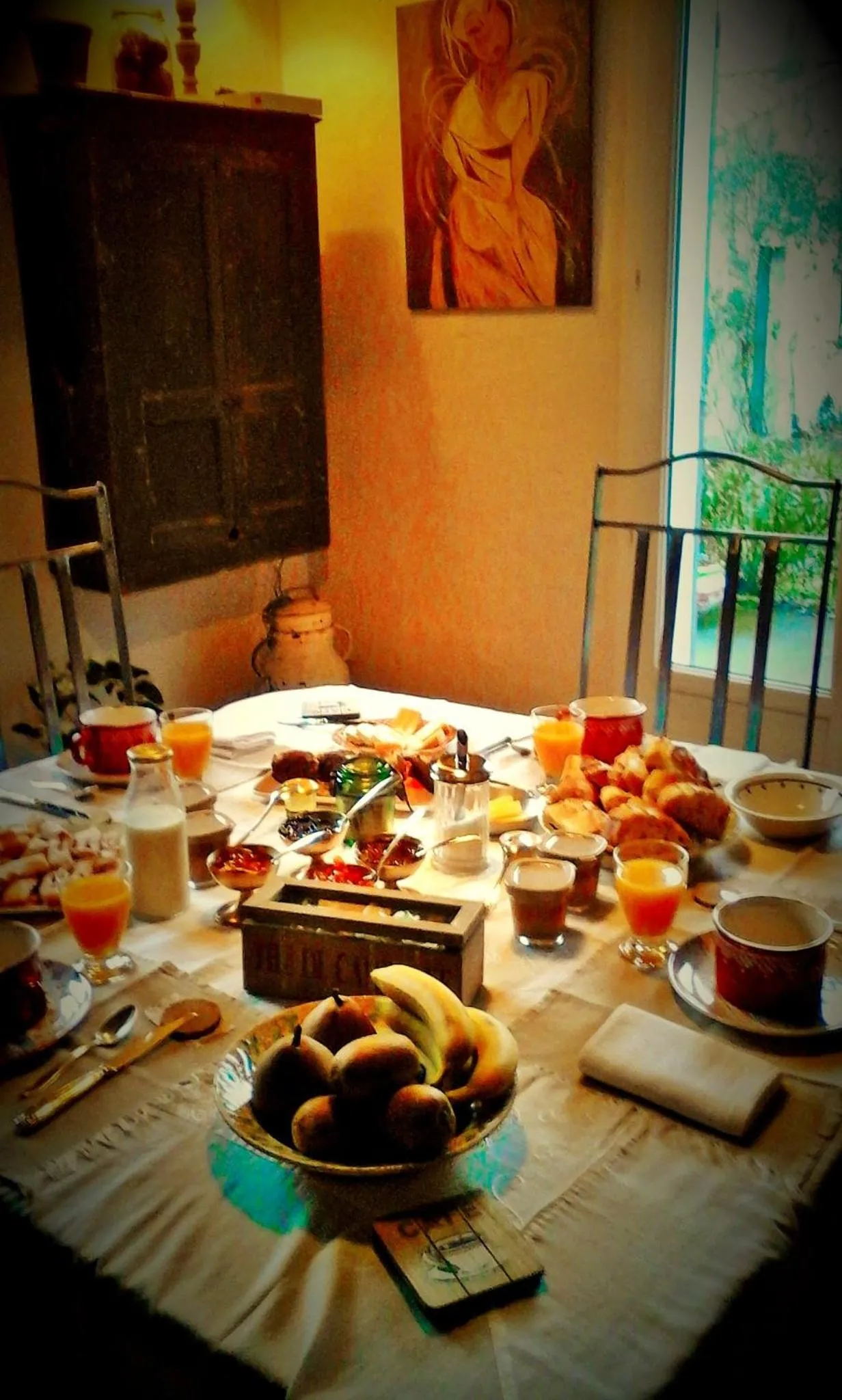 People in les trésors de malle mialle