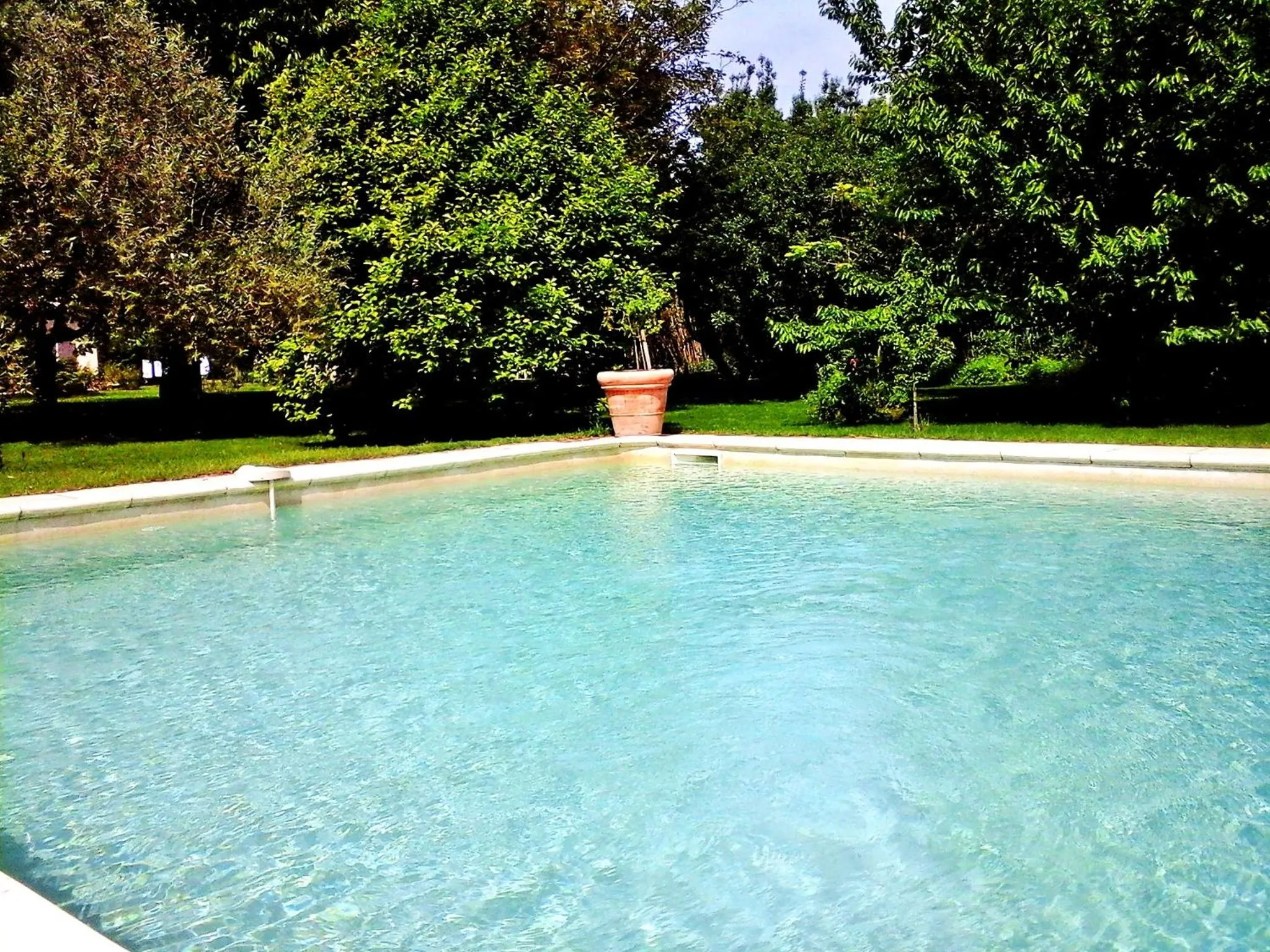 People in les trésors de malle mialle