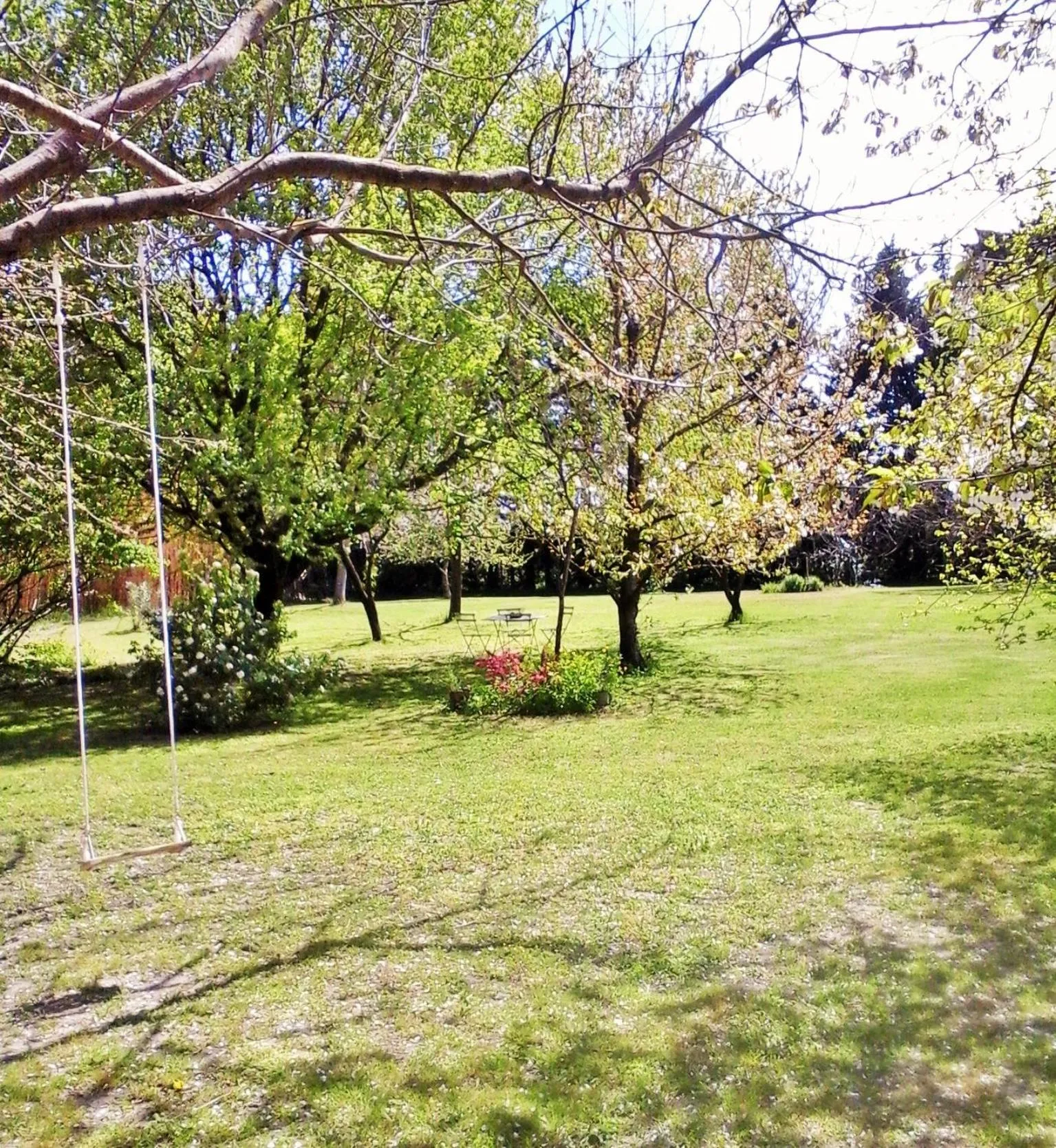 People in les trésors de malle mialle