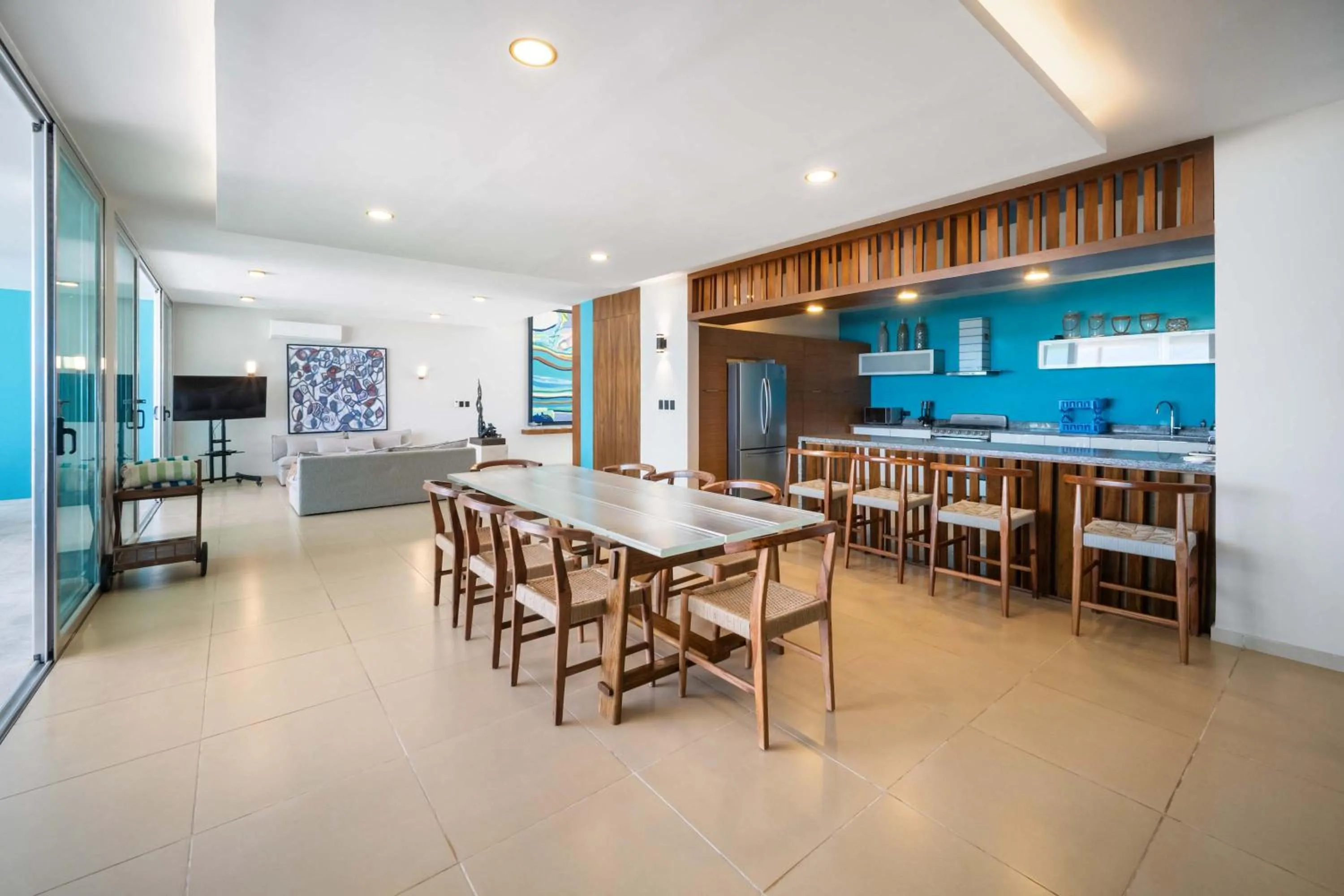 Beachfront Upscale House in Telchac