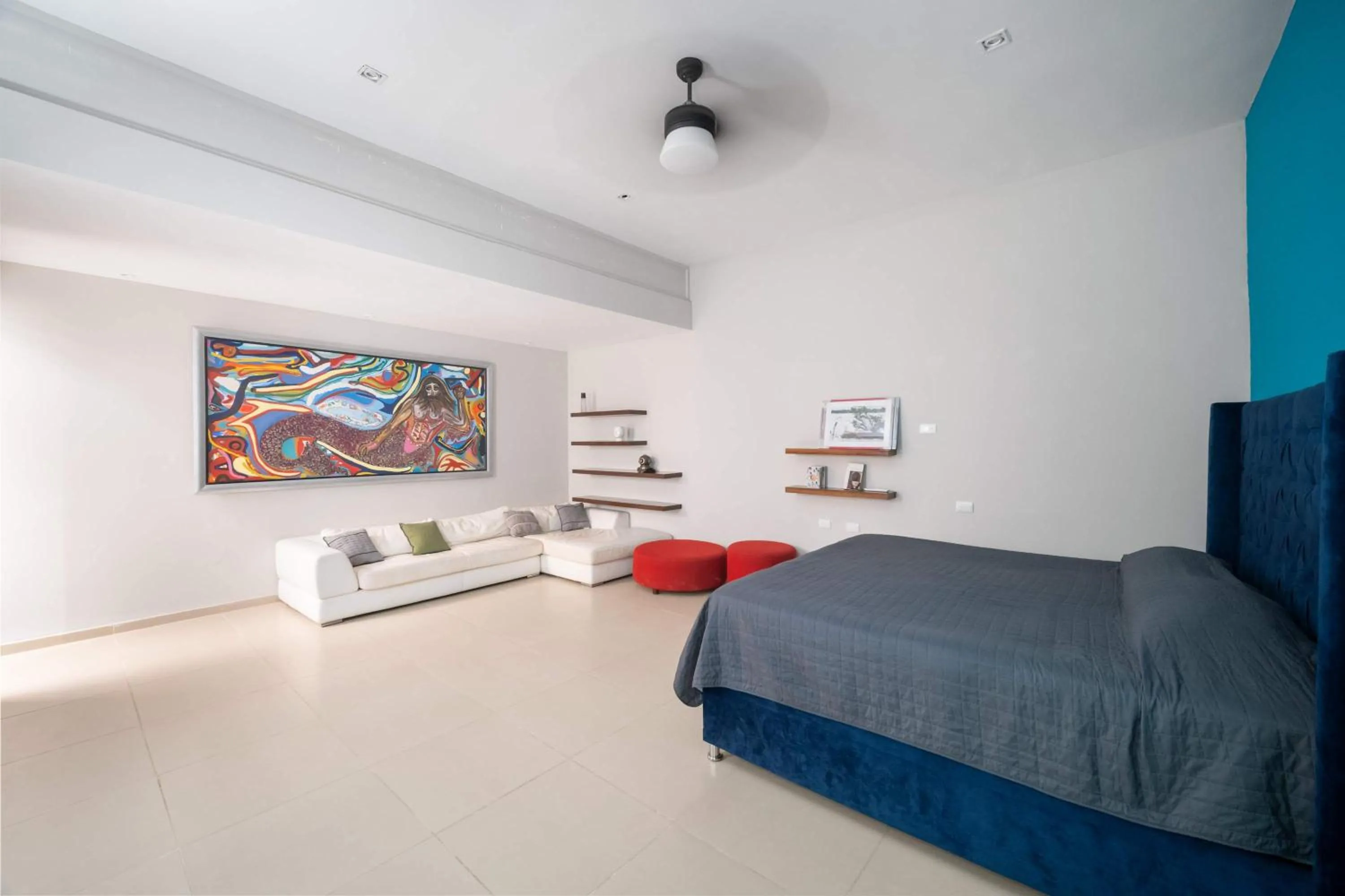 Bed in Beachfront Upscale House in Telchac