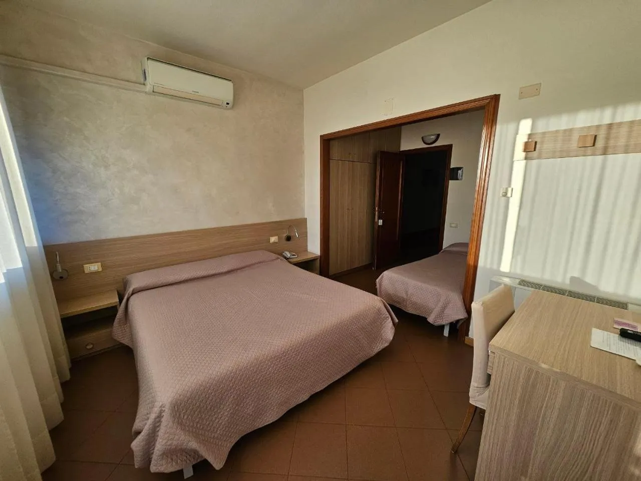 Bed in Albergo Nyers