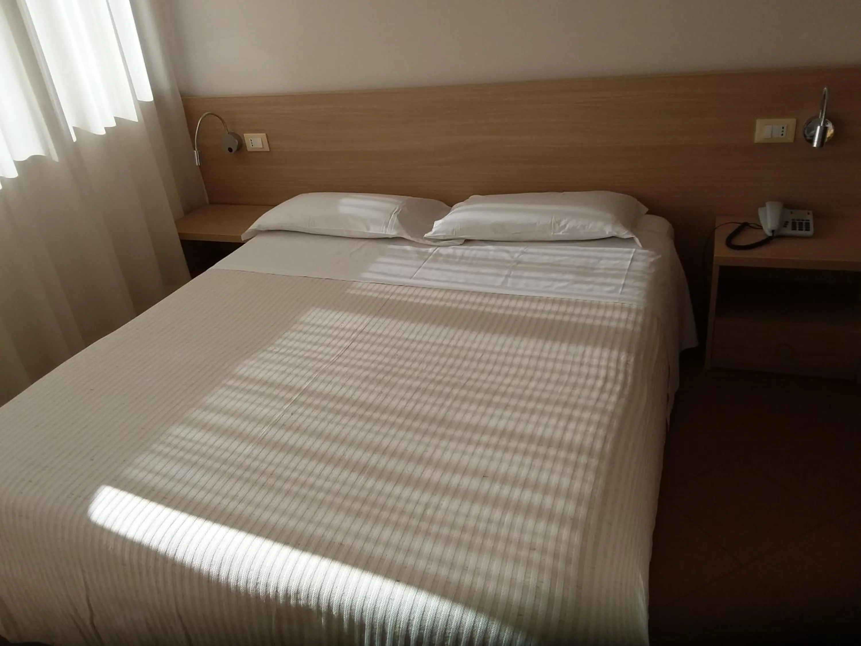 Photo of the whole room, Bed in Albergo Nyers