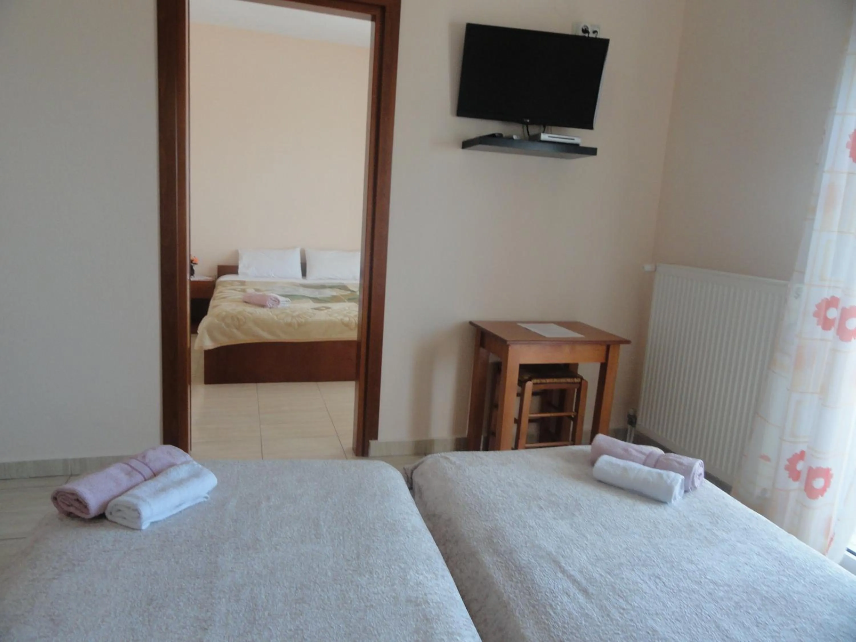 Sea view, Bed in Pension Delfini