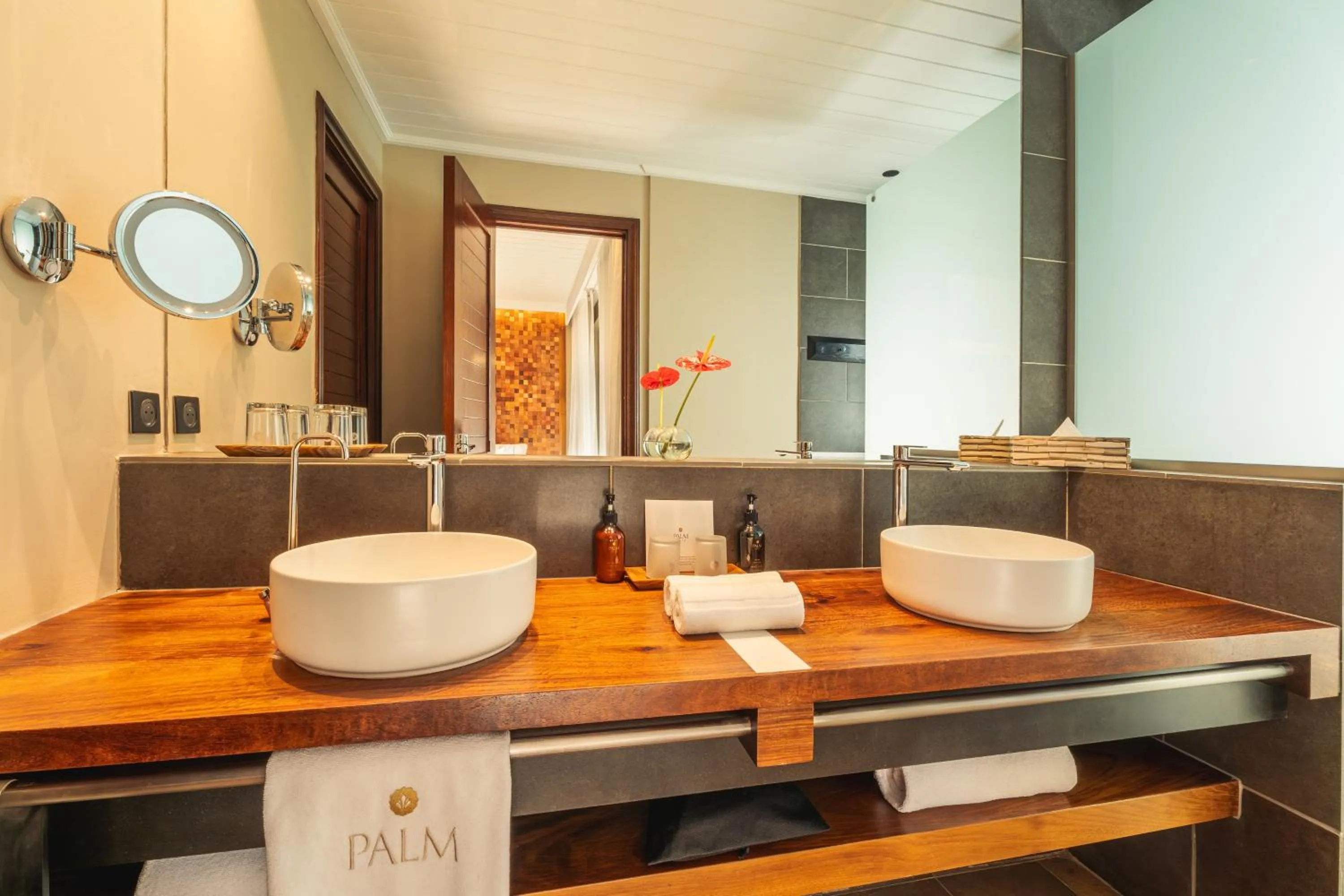 Bathroom in Palm Hotel & Spa