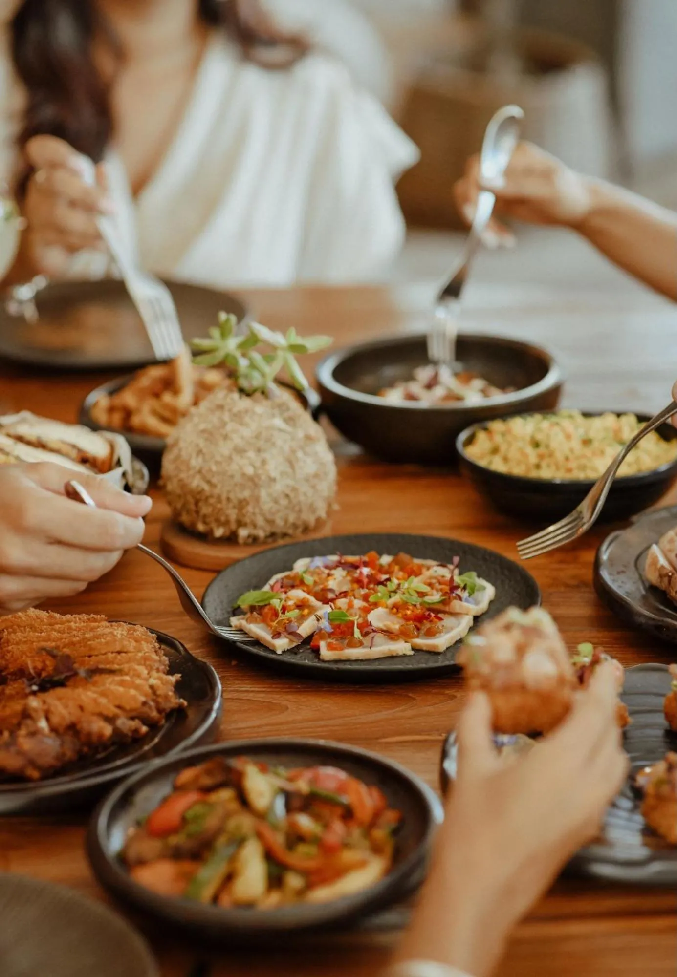 Restaurant/places to eat in Palm Hotel & Spa