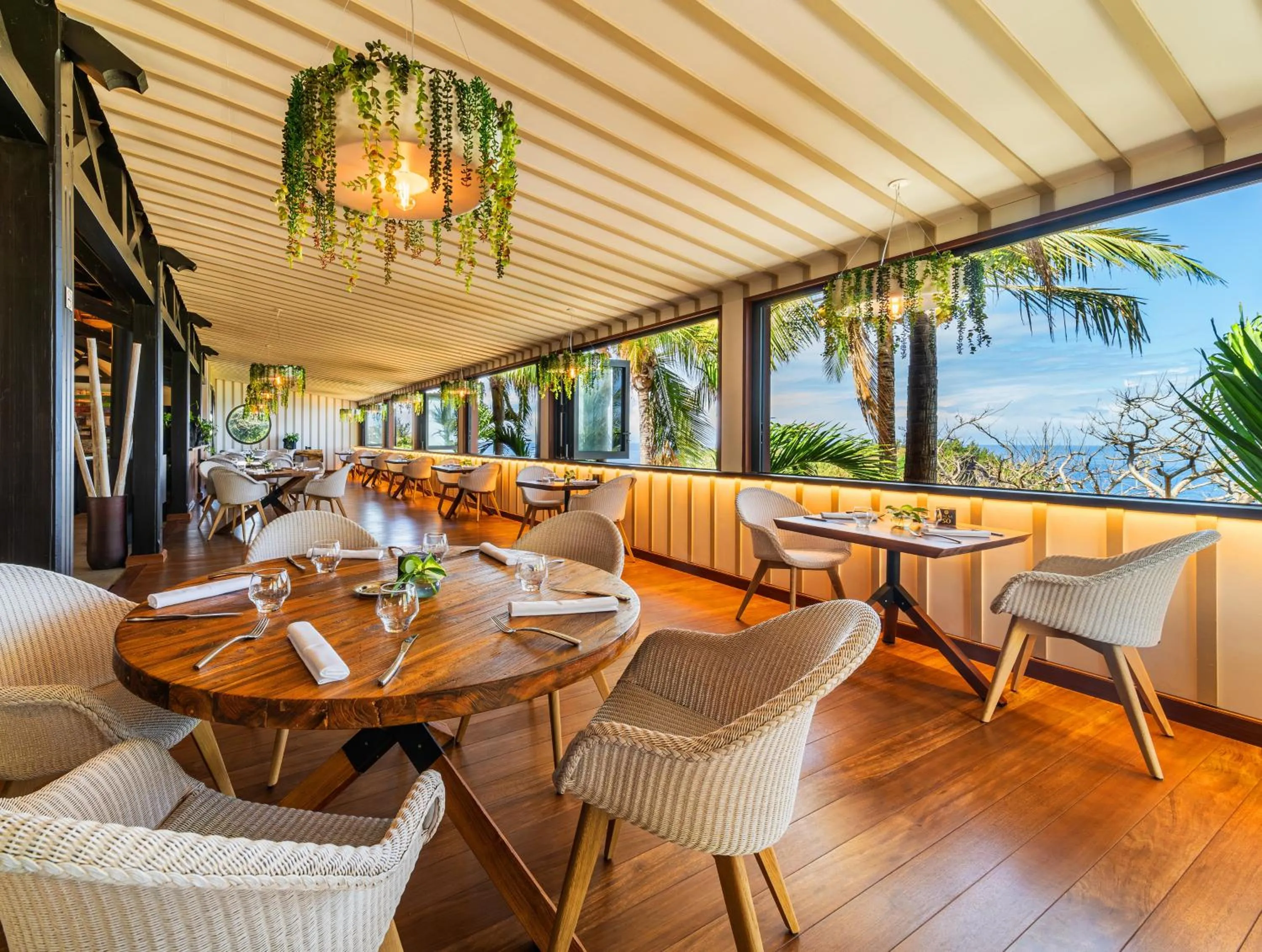 Restaurant/places to eat in Palm Hotel & Spa