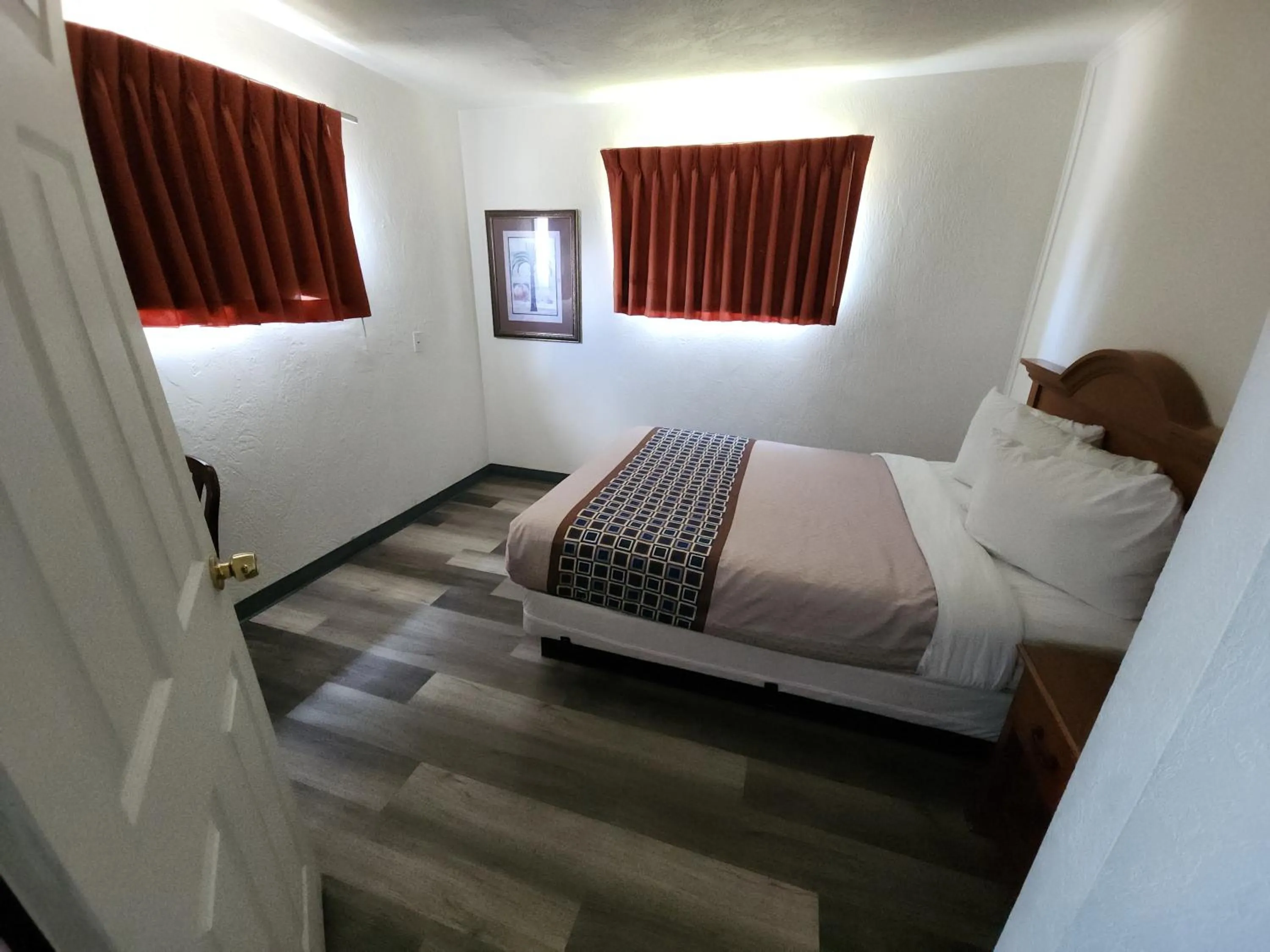 Bed in North Coast Inn