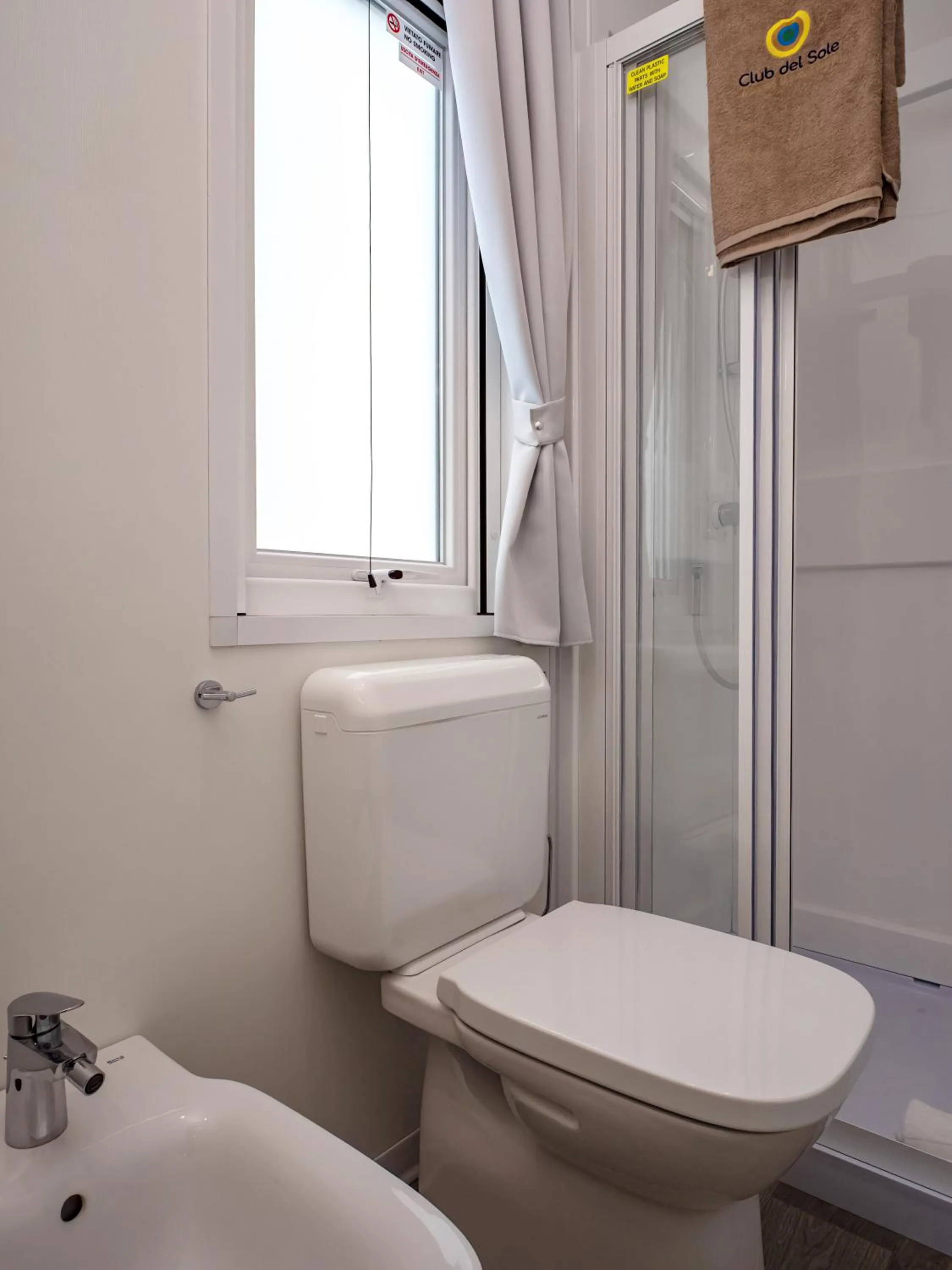 Bathroom in Club del Sole Tenuta Primero Grado Family Collection