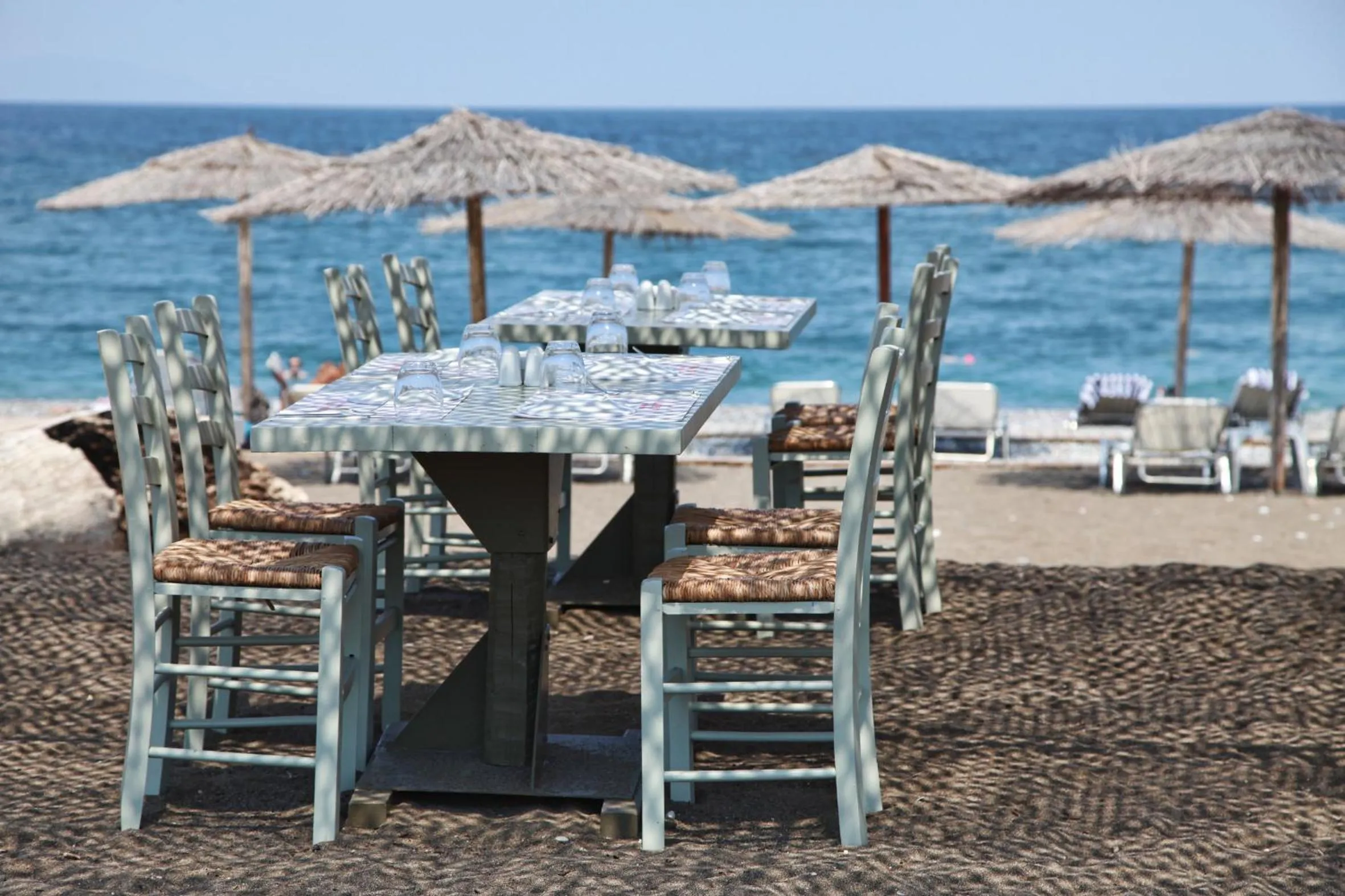 Restaurant/places to eat in Thalatta Seaside Hotel