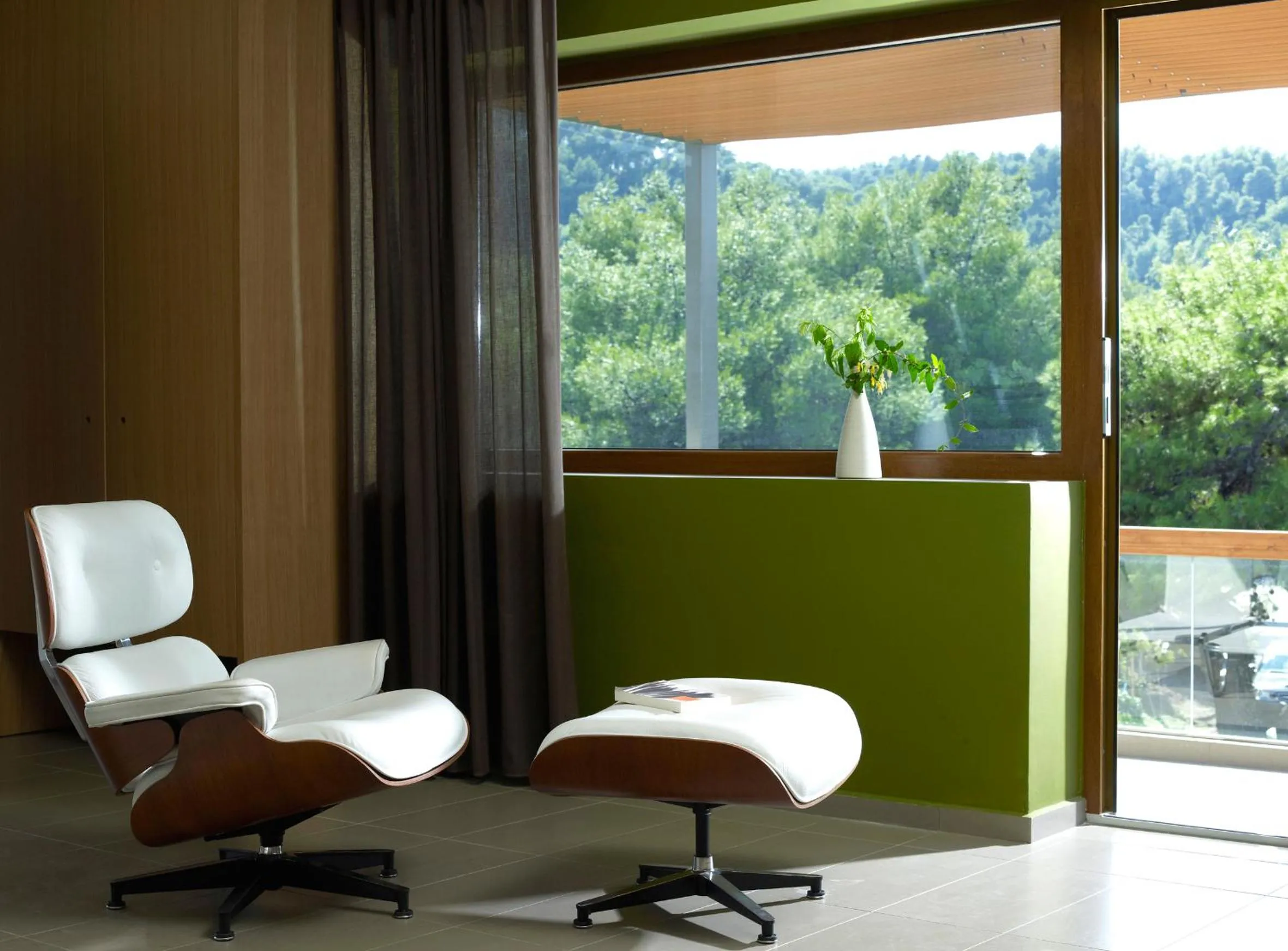 Seating area in Thalatta Seaside Hotel