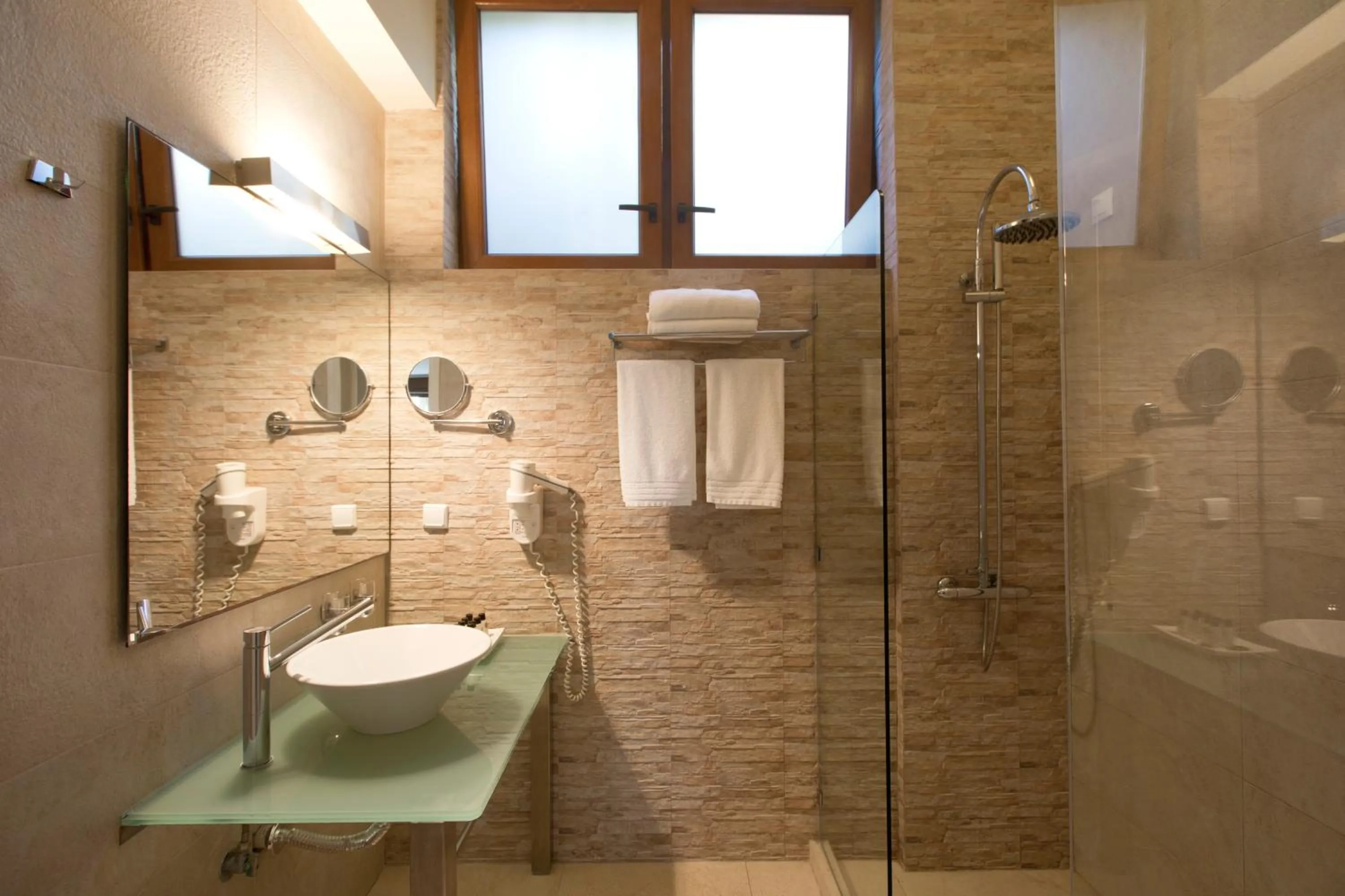 Bathroom in Thalatta Seaside Hotel