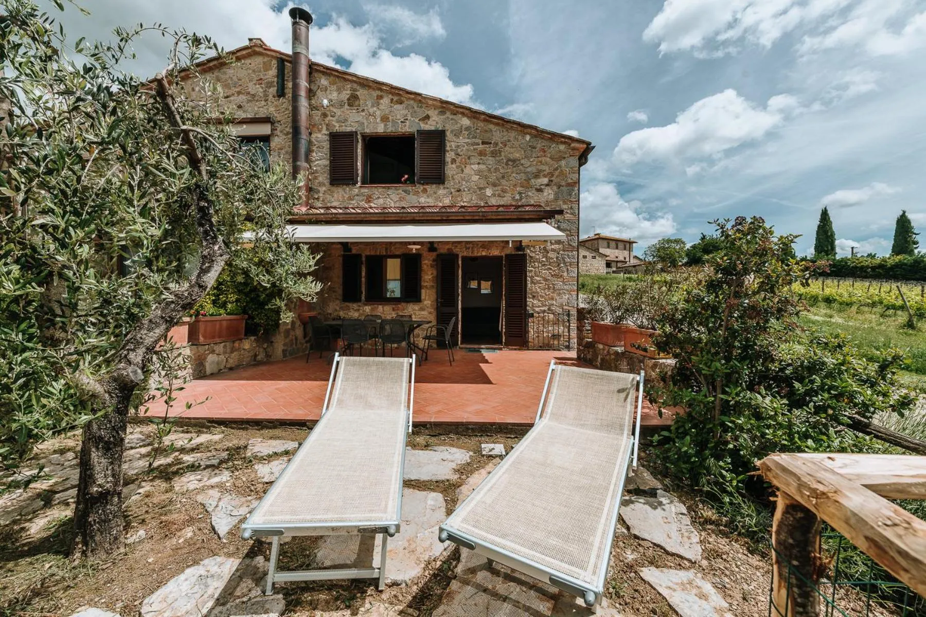 Property building in Villa Di Sotto