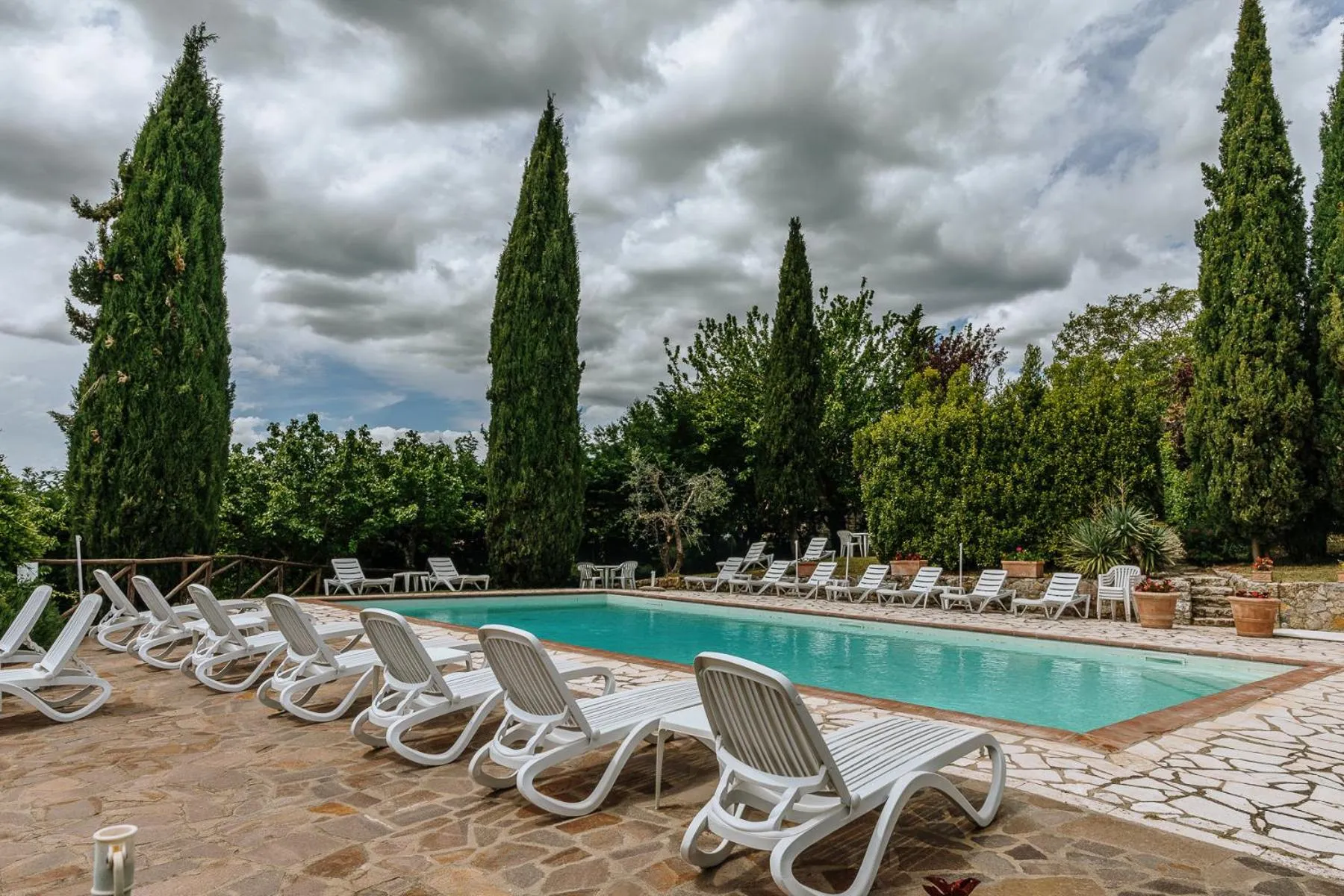 Pool view in Villa Di Sotto