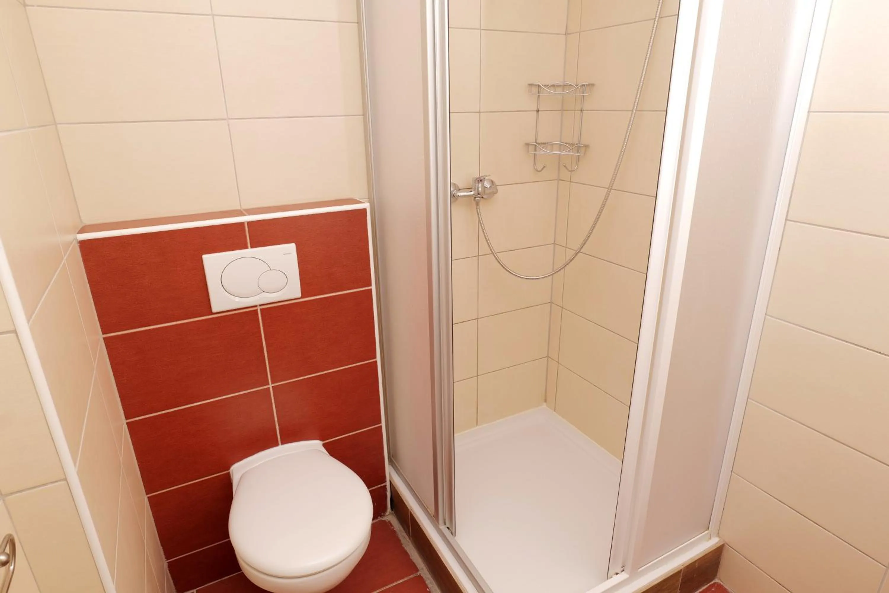 Shower in Hostel Old Town