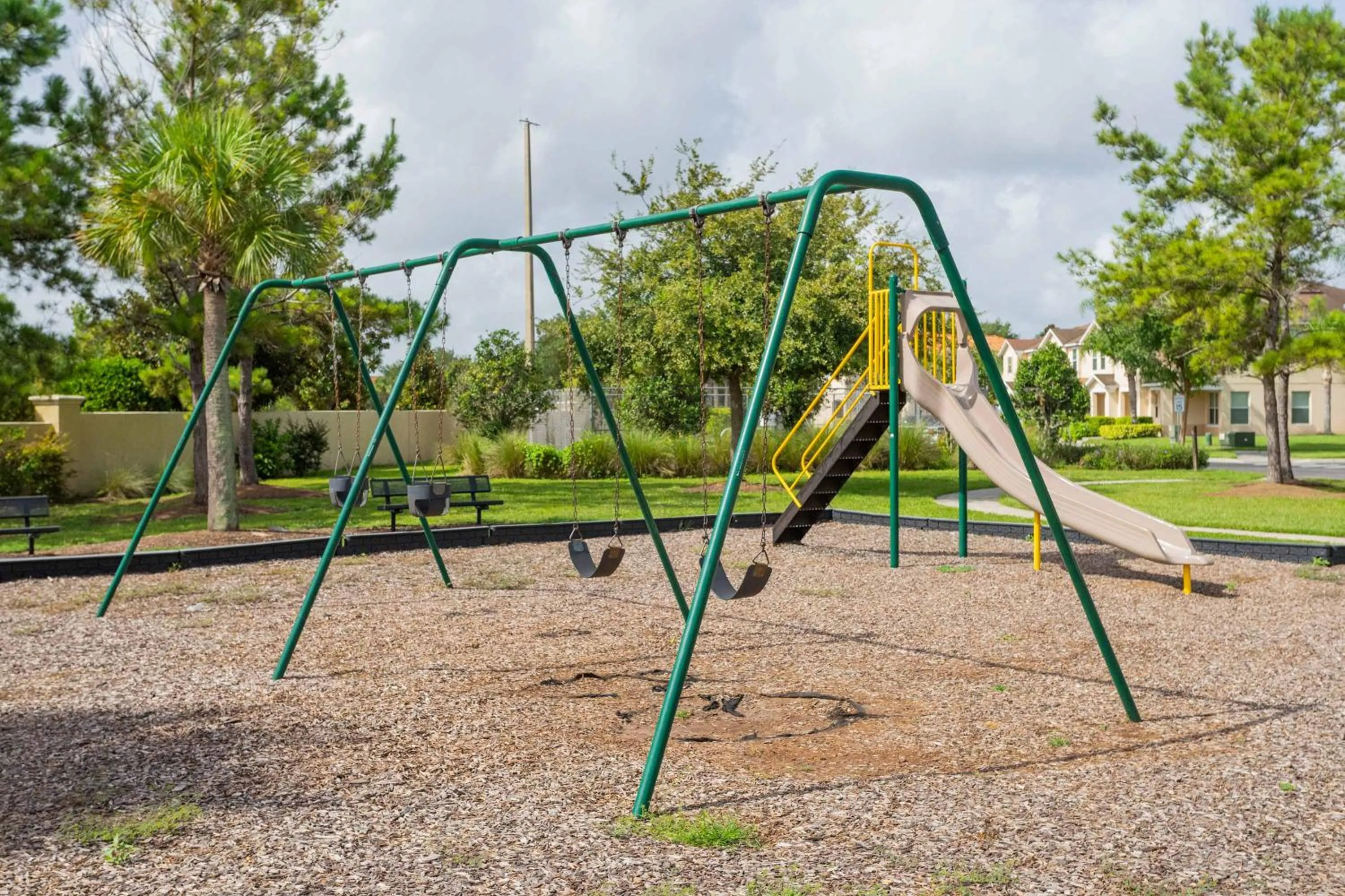 Four Bedrooms TownHome 5161