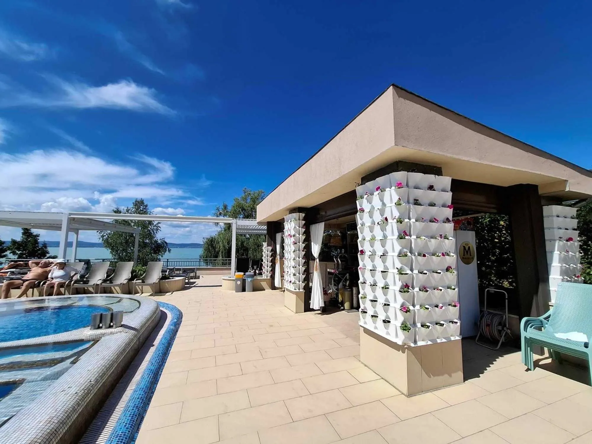 Swimming pool in Hotel Wellamarin