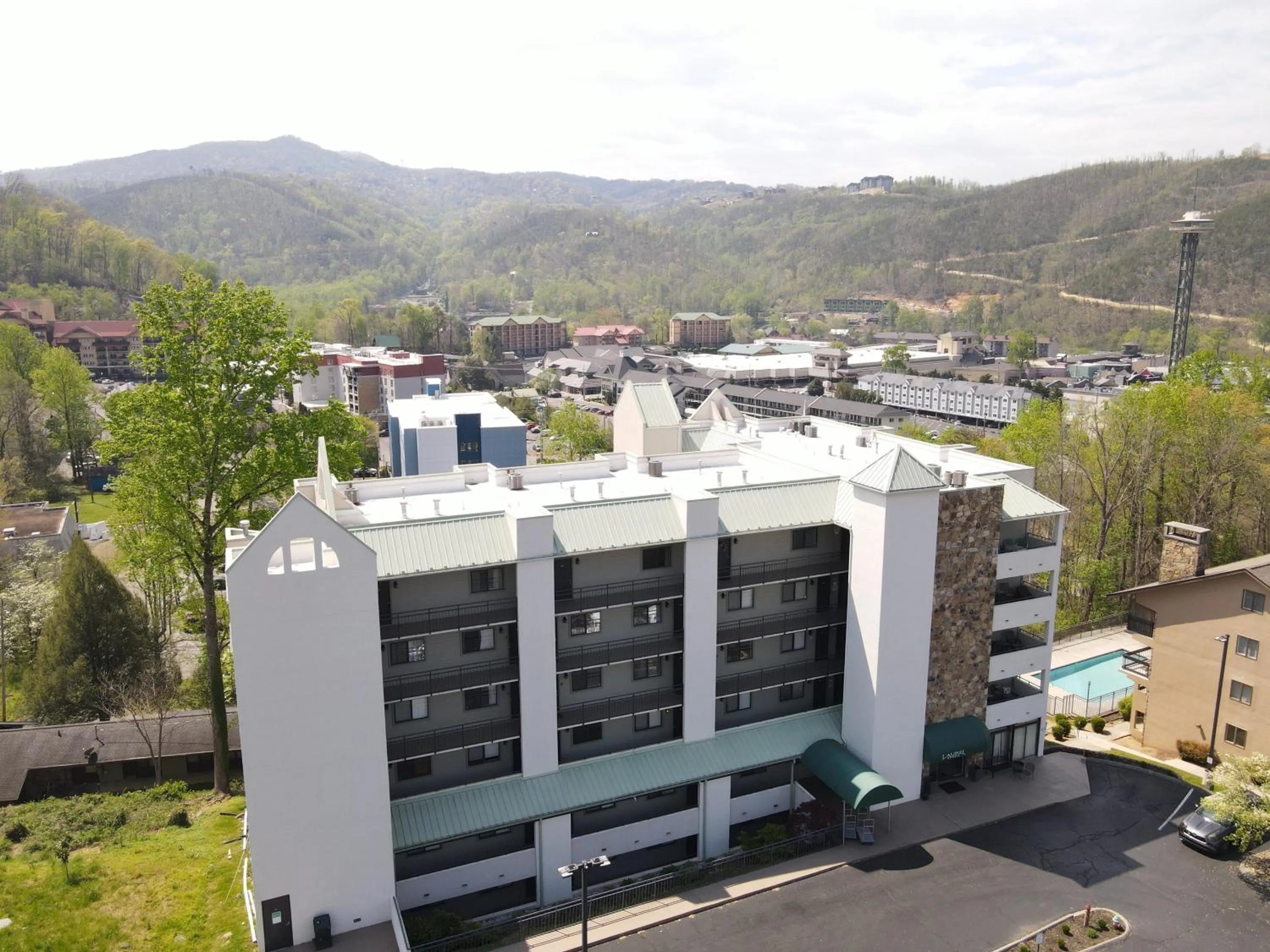 Property building in Laurel Inn