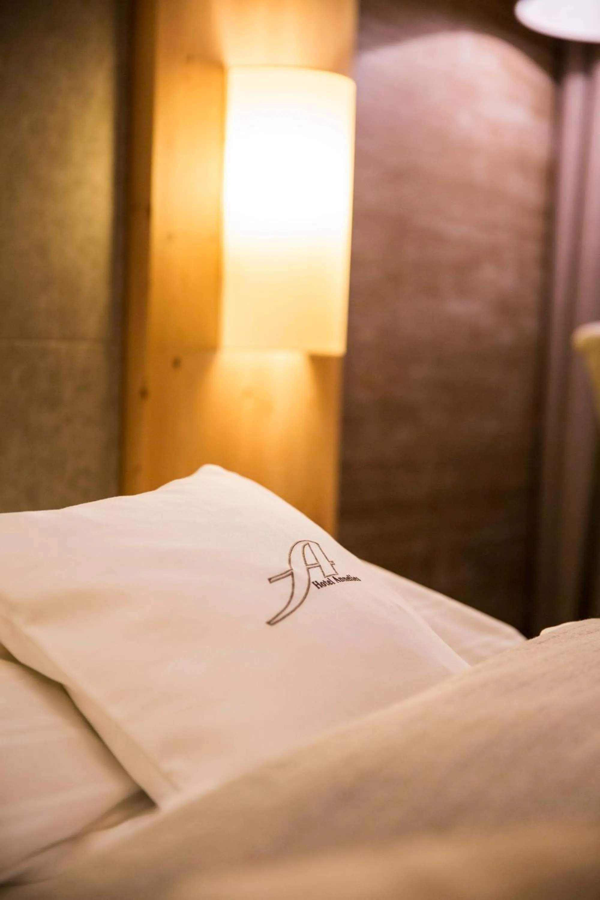 Summer, Bed in Hotel Annelies