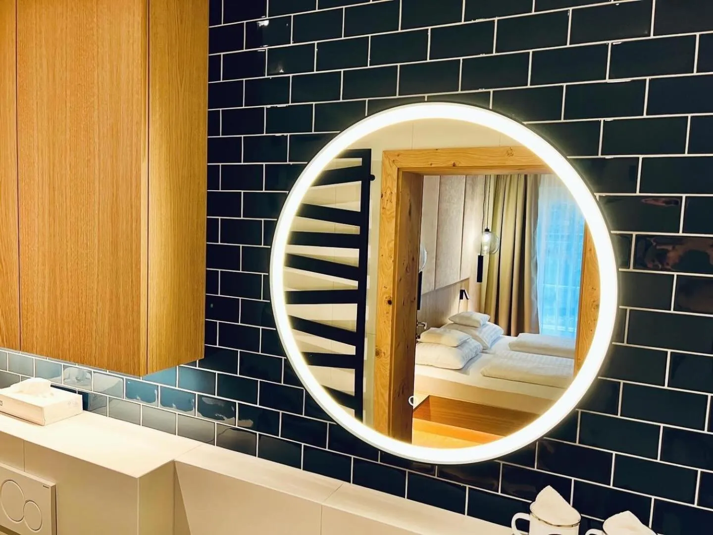 Bathroom, Bed in Hotel Annelies