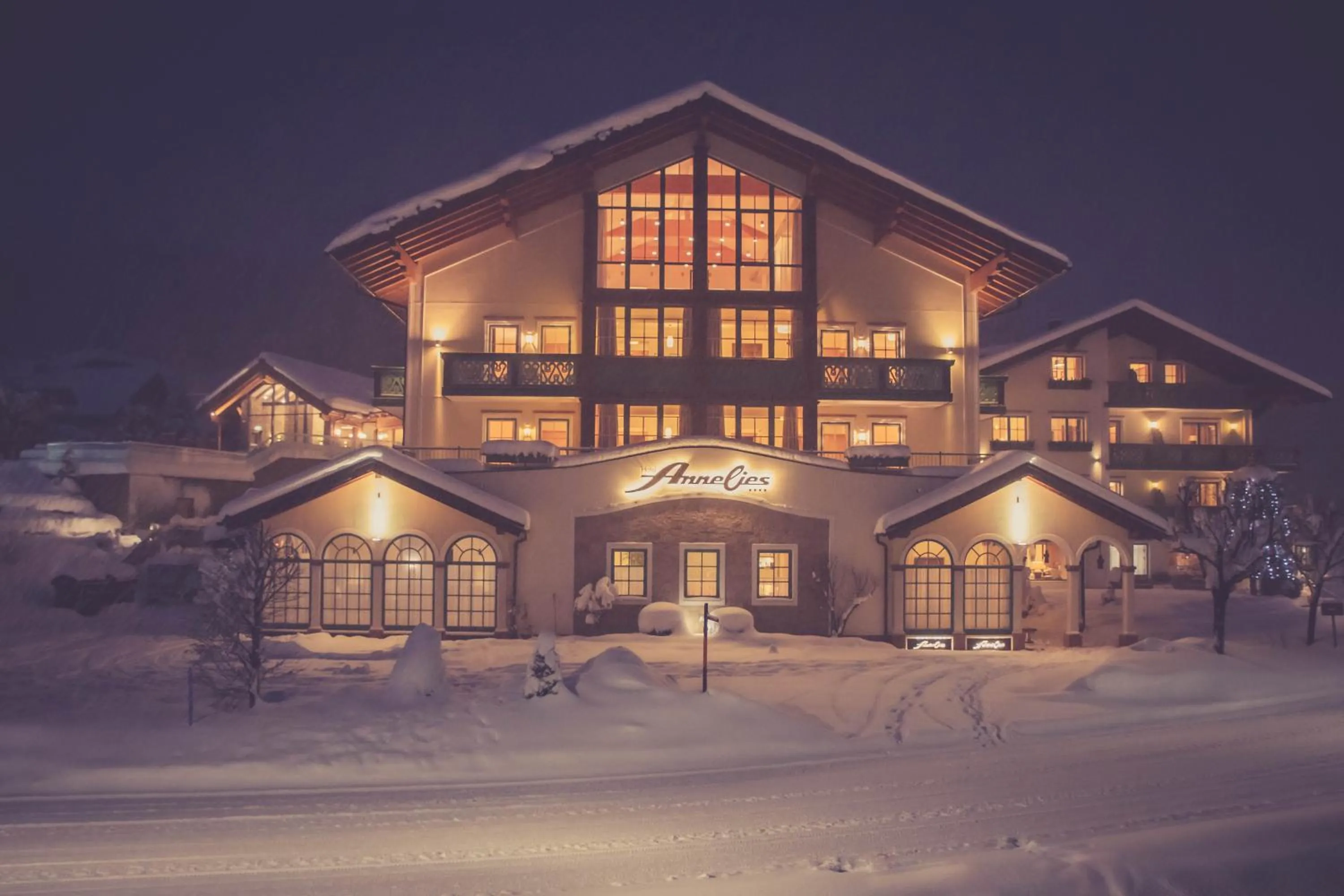 Property building in Hotel Annelies