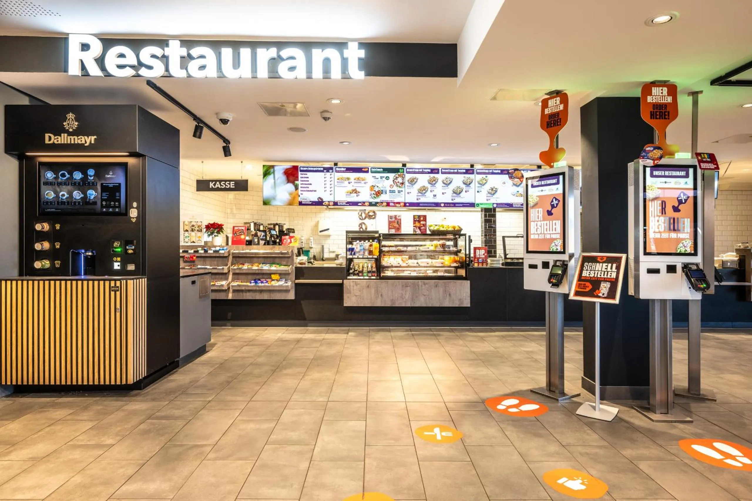 Restaurant/places to eat in Coffee Fellows Hotel Irschenberg Süd