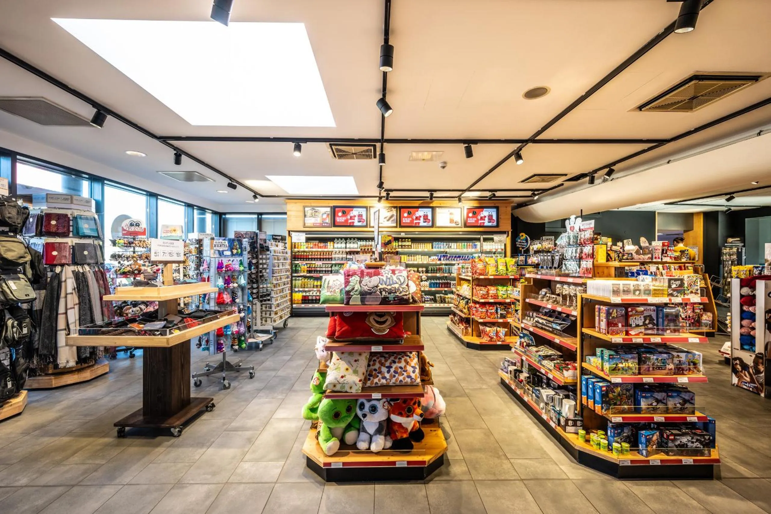 Shopping Area in Coffee Fellows Hotel Irschenberg Süd