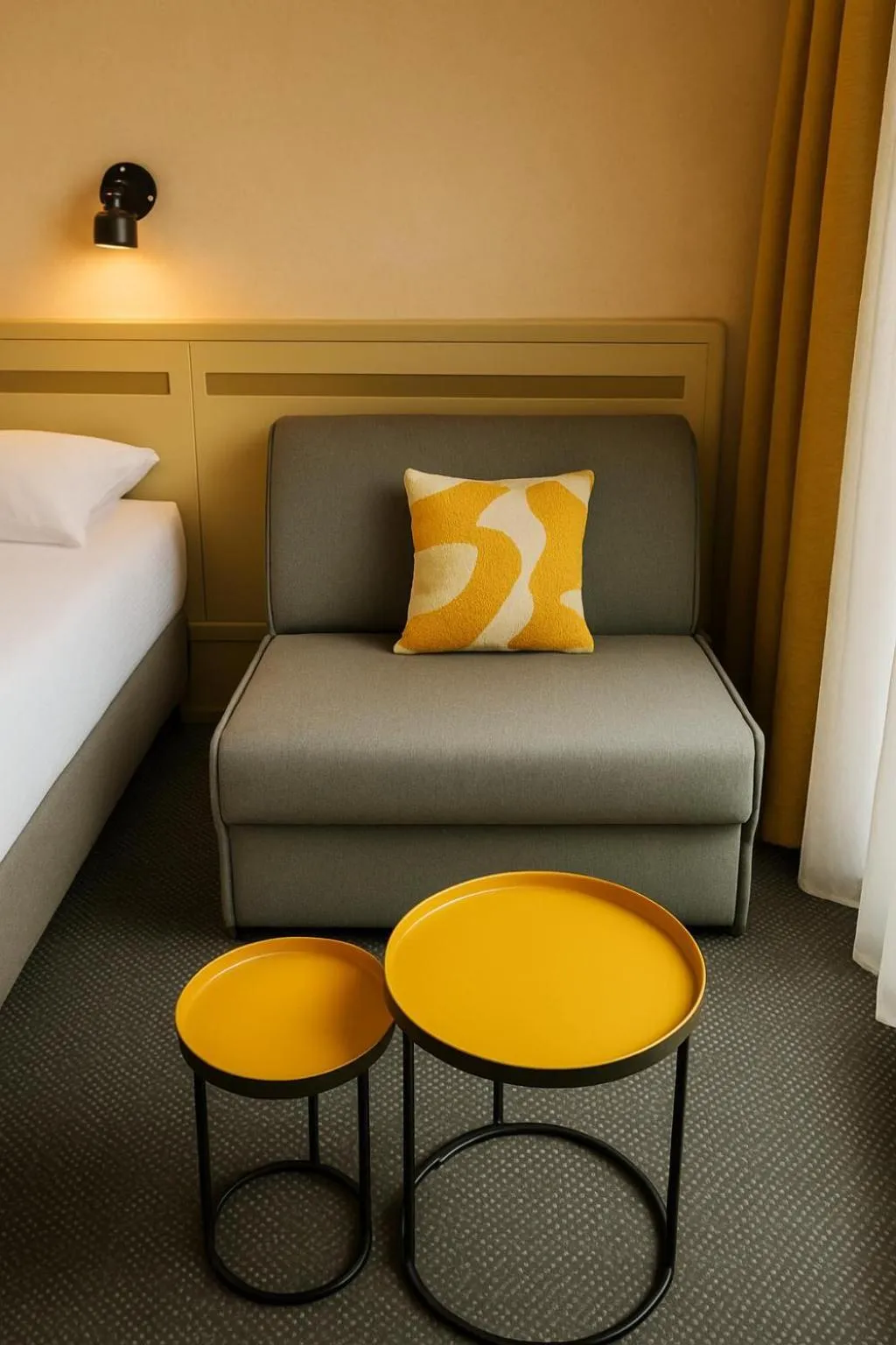 Photo of the whole room, Bed in Cit'Hotel Logis De Brou, Bourg en Bresse