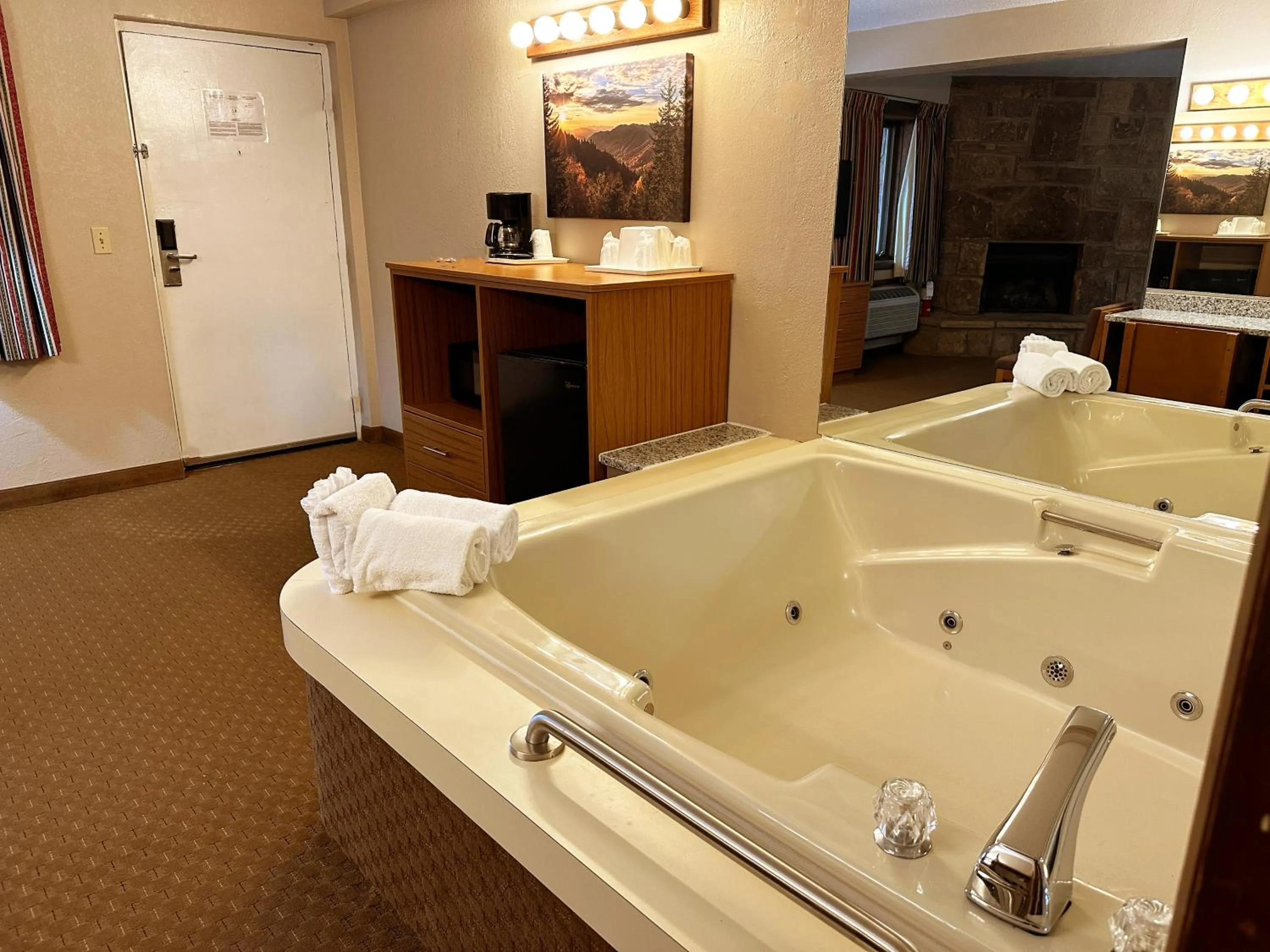 Bath in Sidney James Mountain Lodge