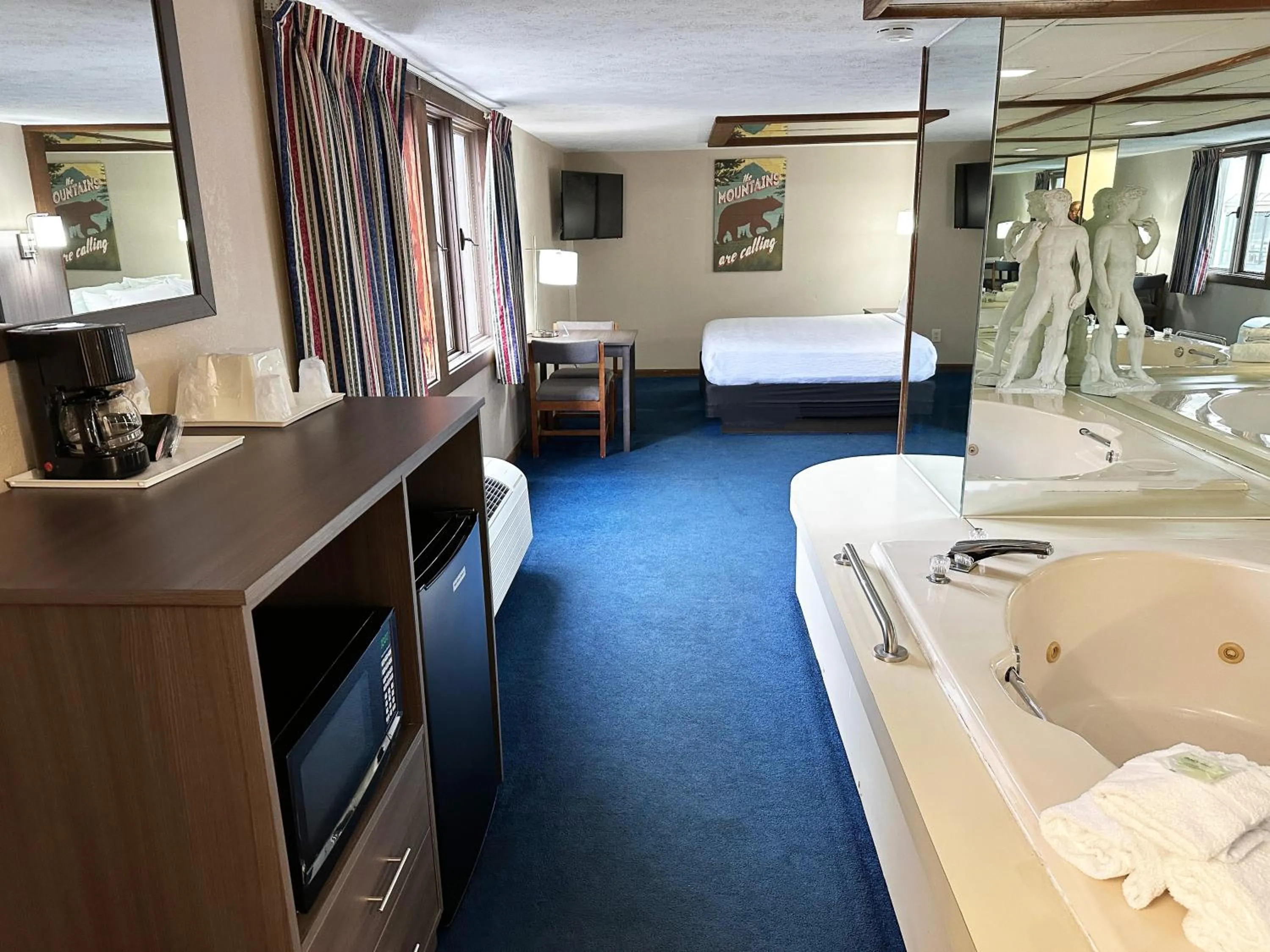 Coffee/tea facilities, Bed in Sidney James Mountain Lodge