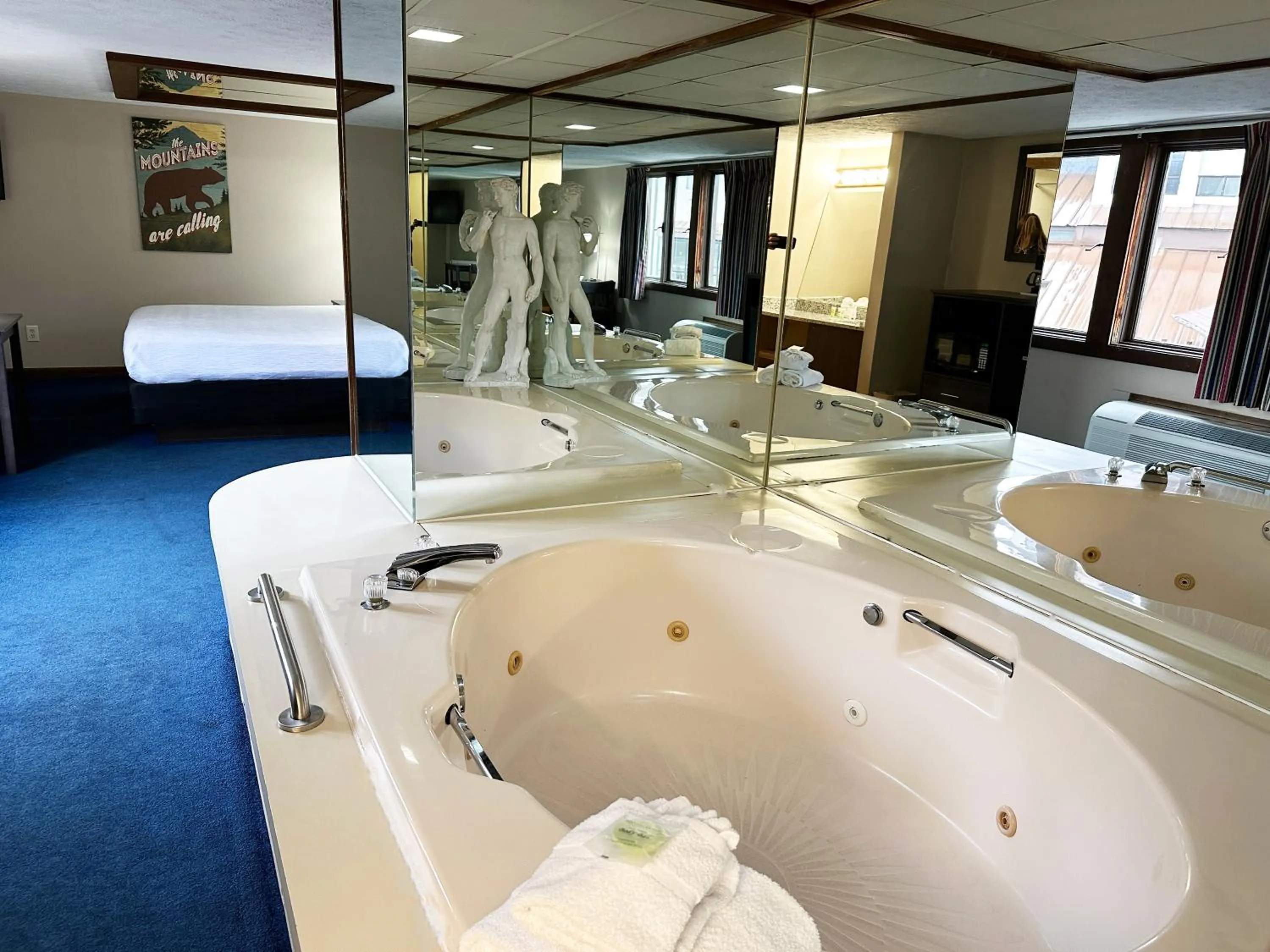 Bath in Sidney James Mountain Lodge