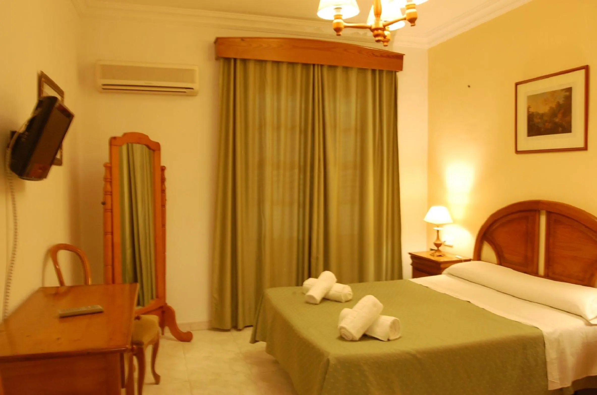 Photo of the whole room, Bed in Hotel Antonio Conil