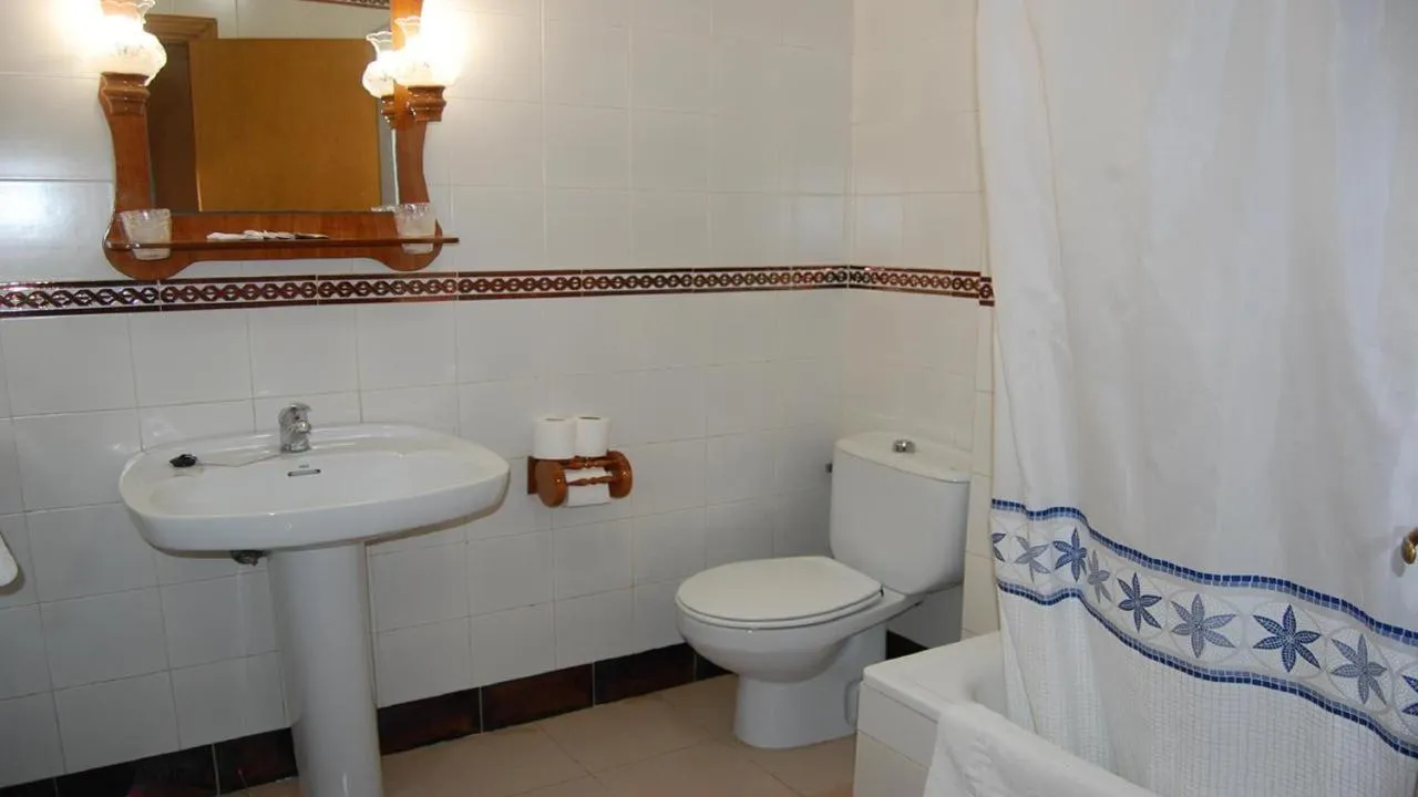 Bathroom in Hotel Antonio Conil