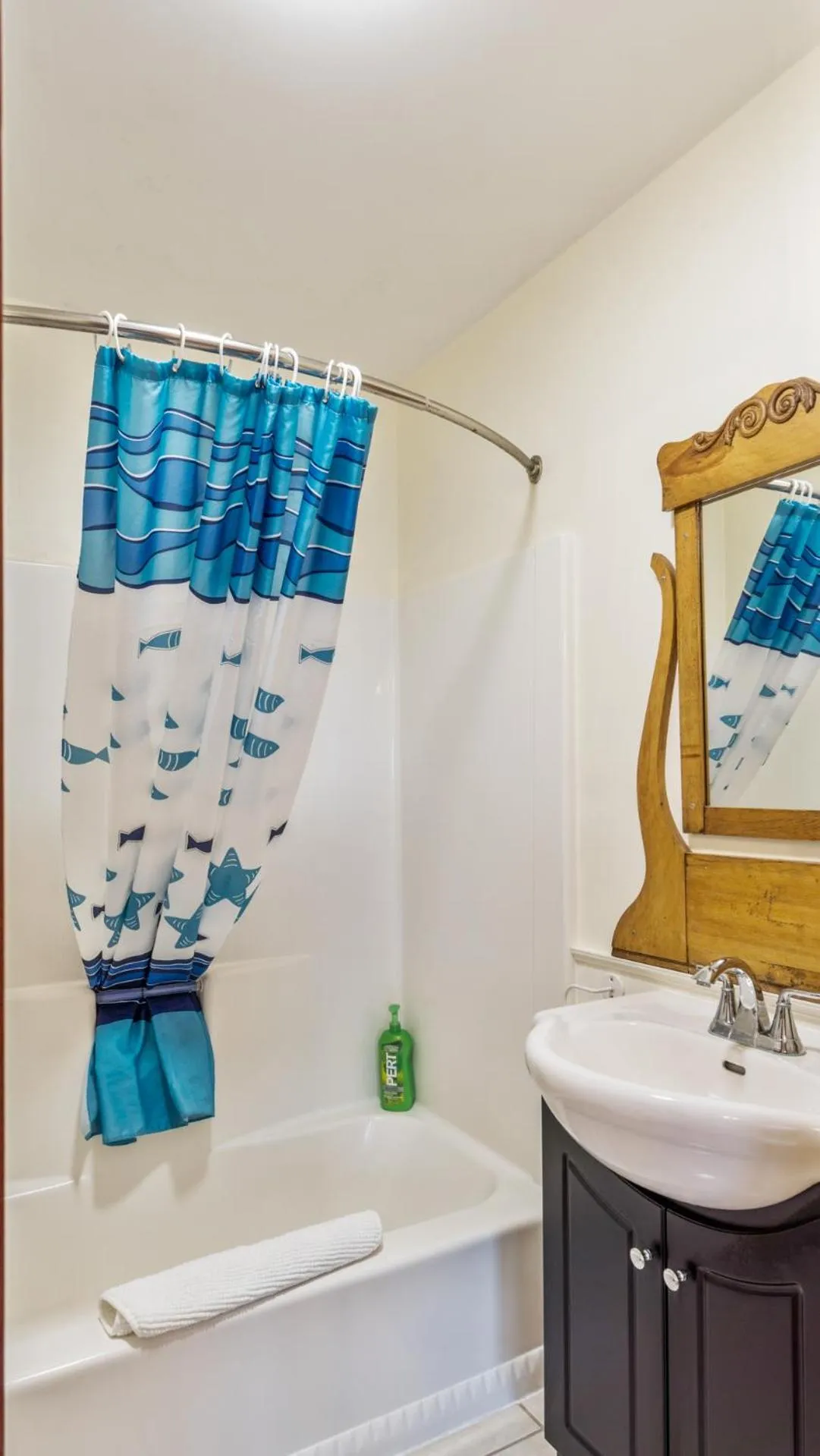 Bathroom in Bayview Pines Country Inn B&B