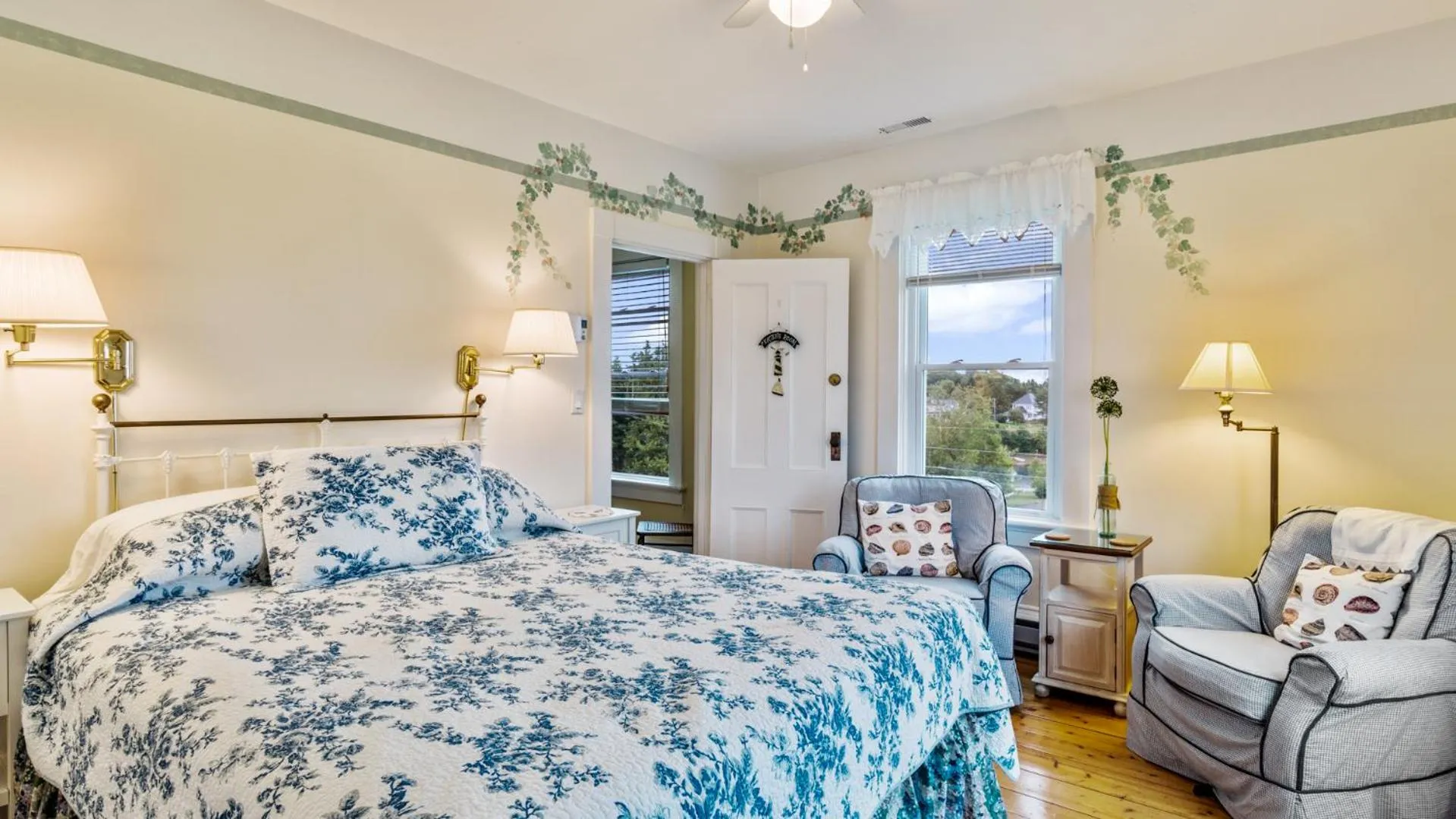Bedroom, Bed in Bayview Pines Country Inn B&B