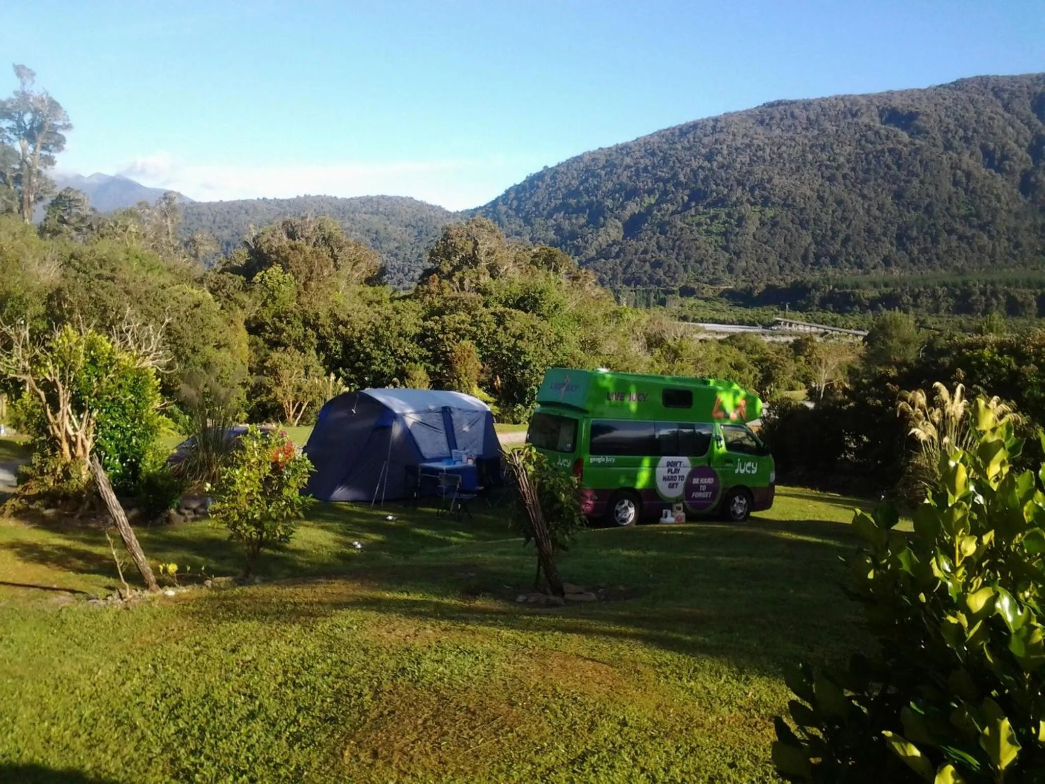 Garden in Jackson's Retreat Alpine Holiday Park