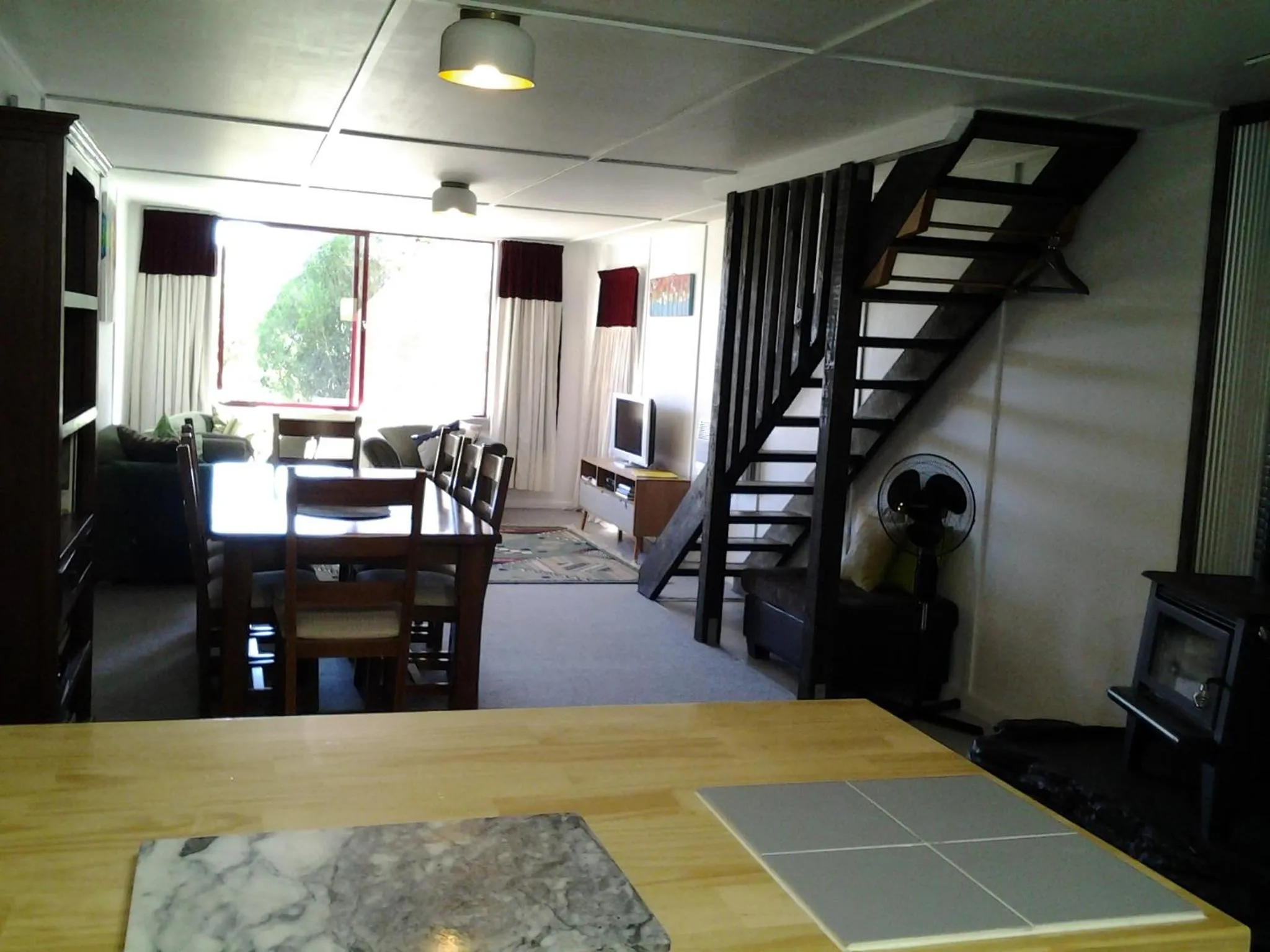 Living room in Jackson's Retreat Alpine Holiday Park