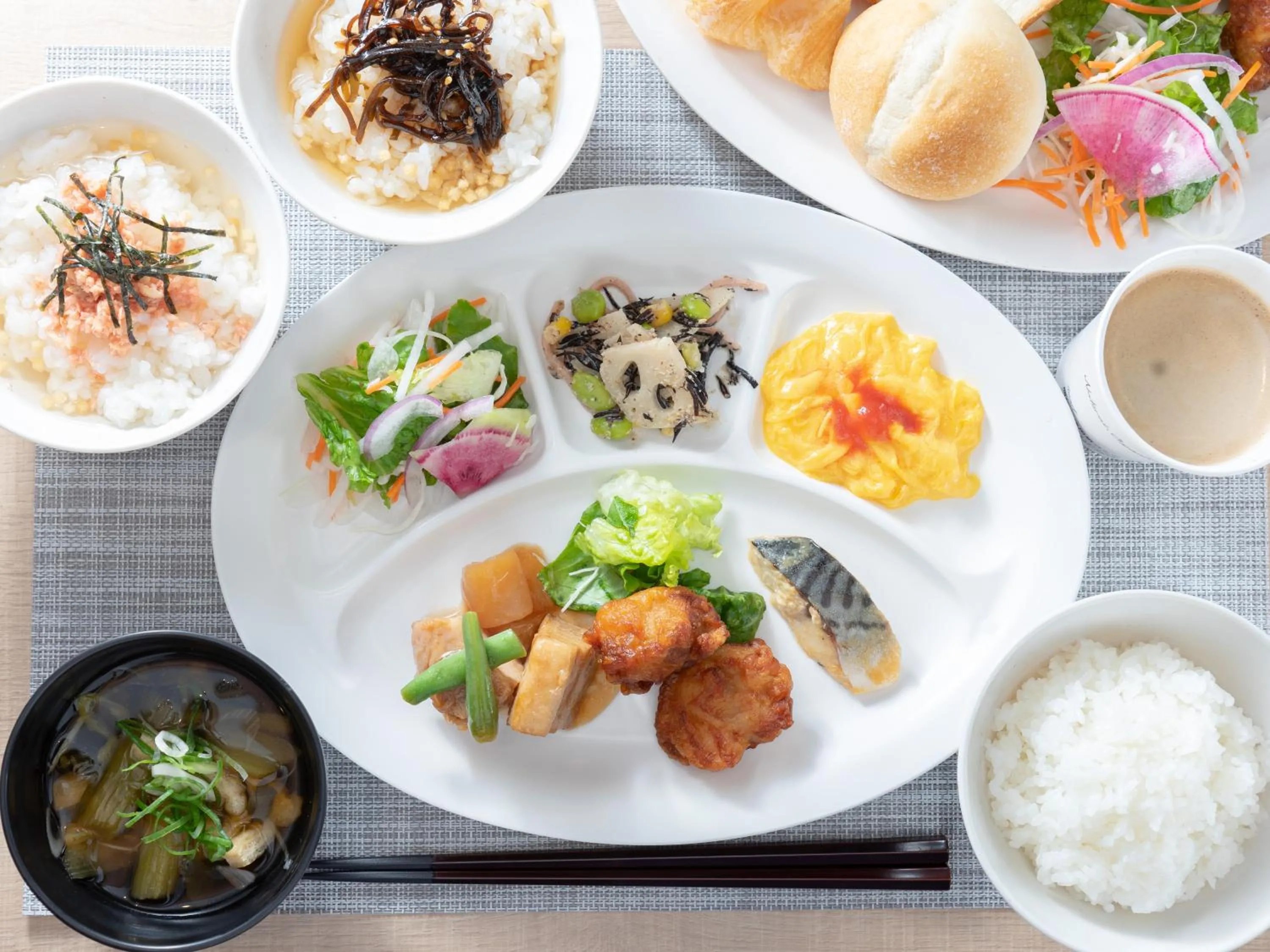 Buffet breakfast in Super Hotel Tottori Ekimae