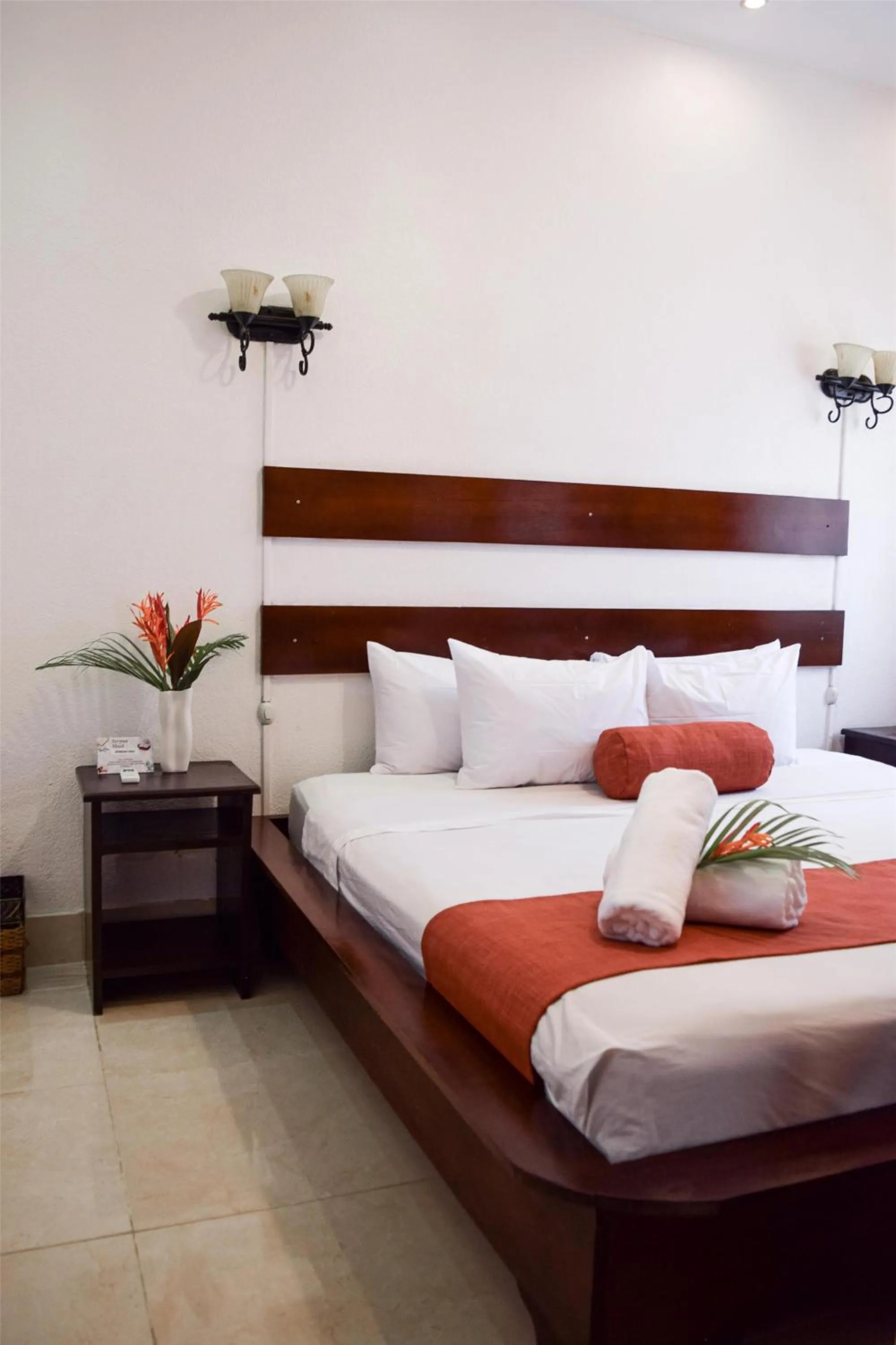 Photo of the whole room, Bed in Best Western Tamarindo Vista Villas