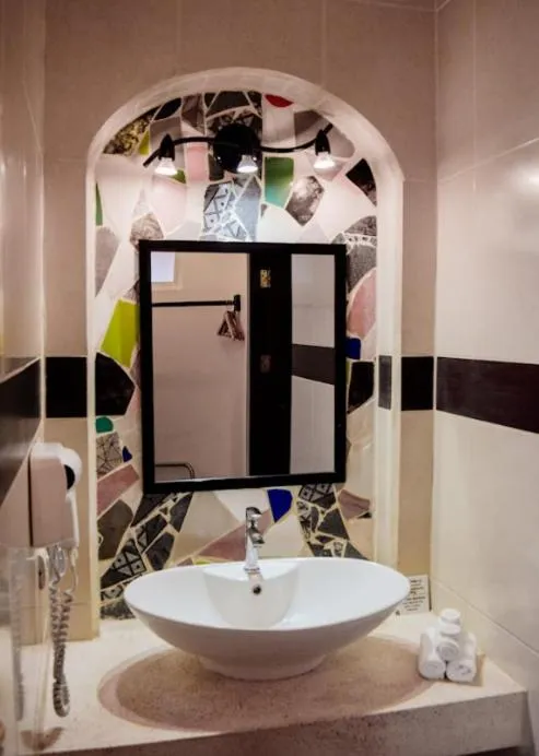 Shower in Maravida Boutique Hotel & Resort