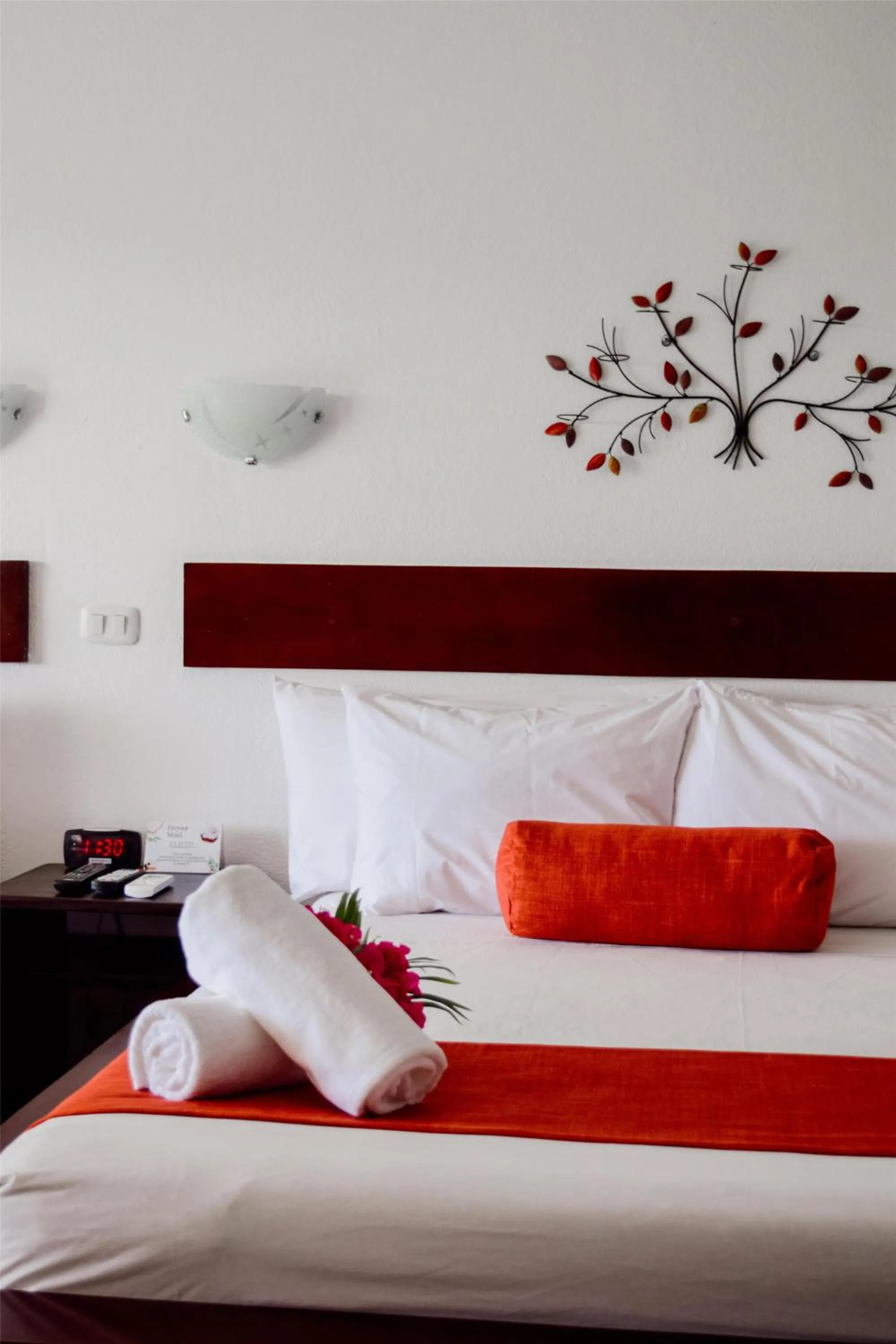 Bedroom, Bed in Best Western Tamarindo Vista Villas