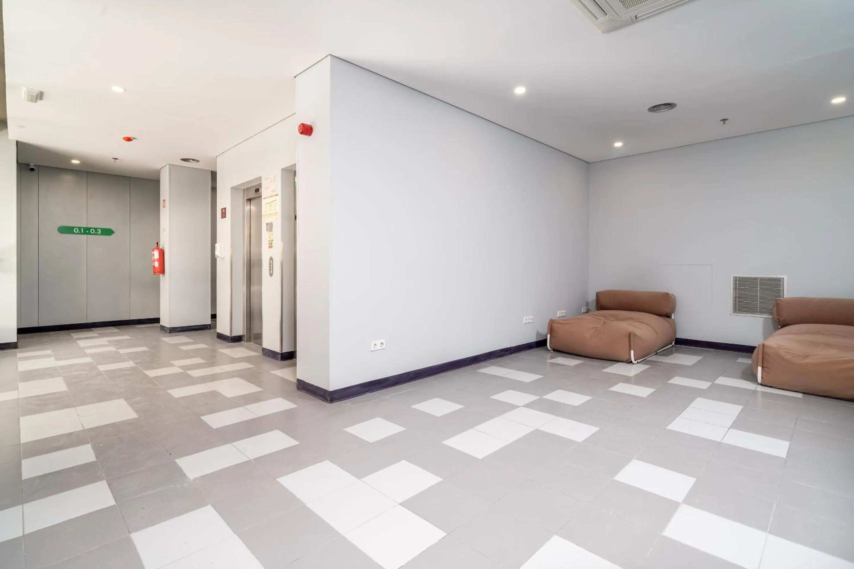 Property building in Herculano Stays Porto - Digital Access