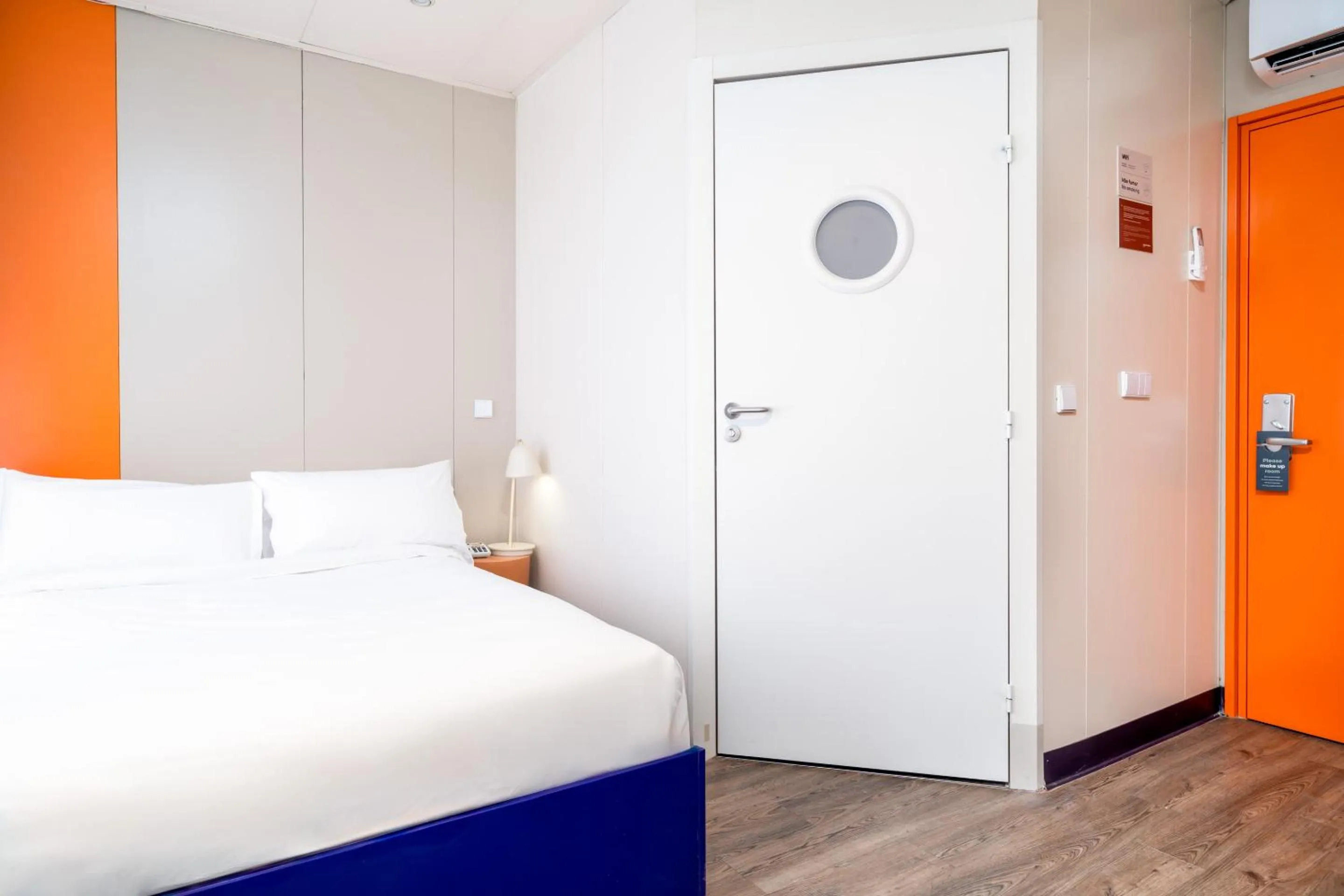 Bed in Herculano Stays Porto - Digital Access