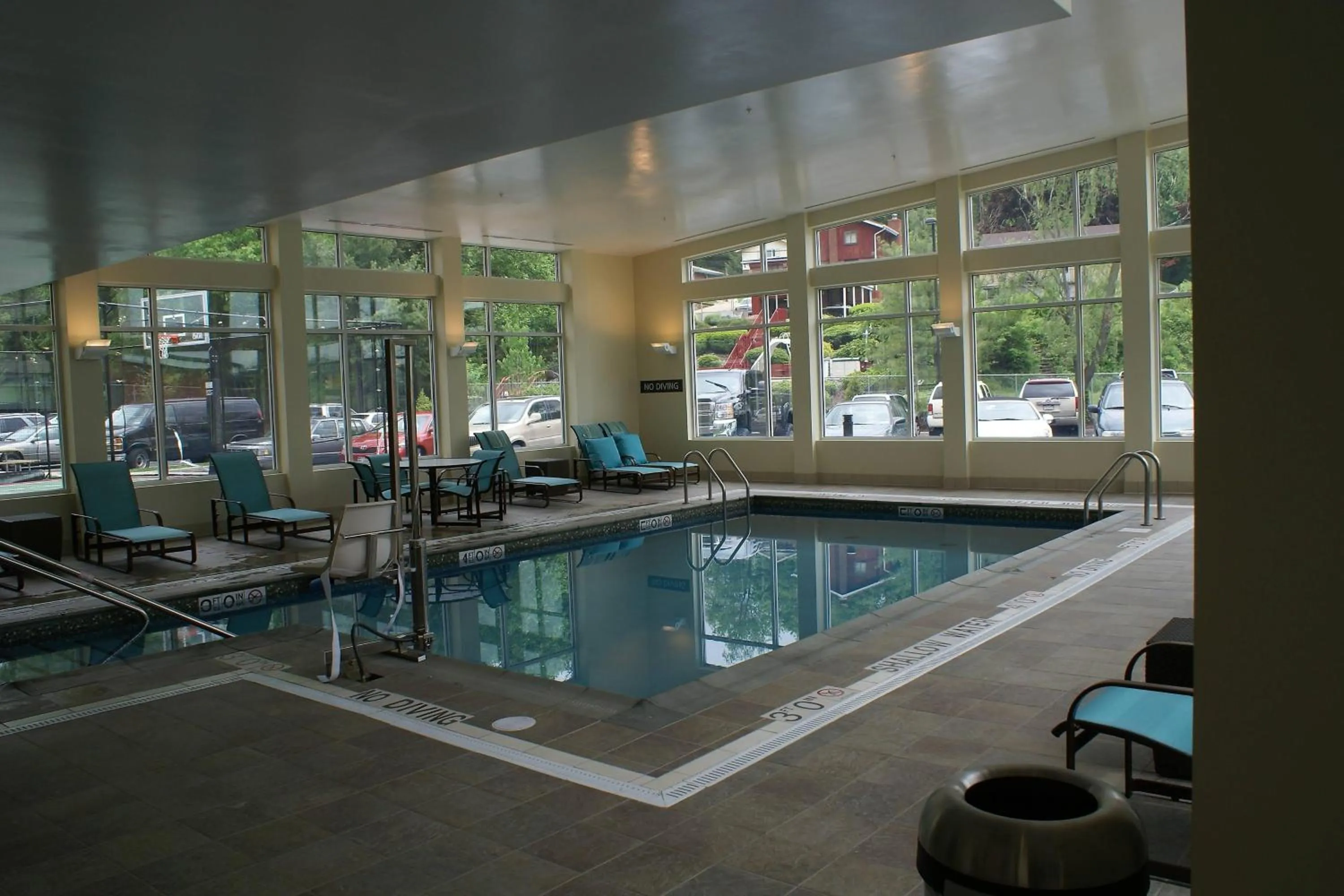Swimming pool in Residence Inn Pittsburgh Monroeville/Wilkins Township