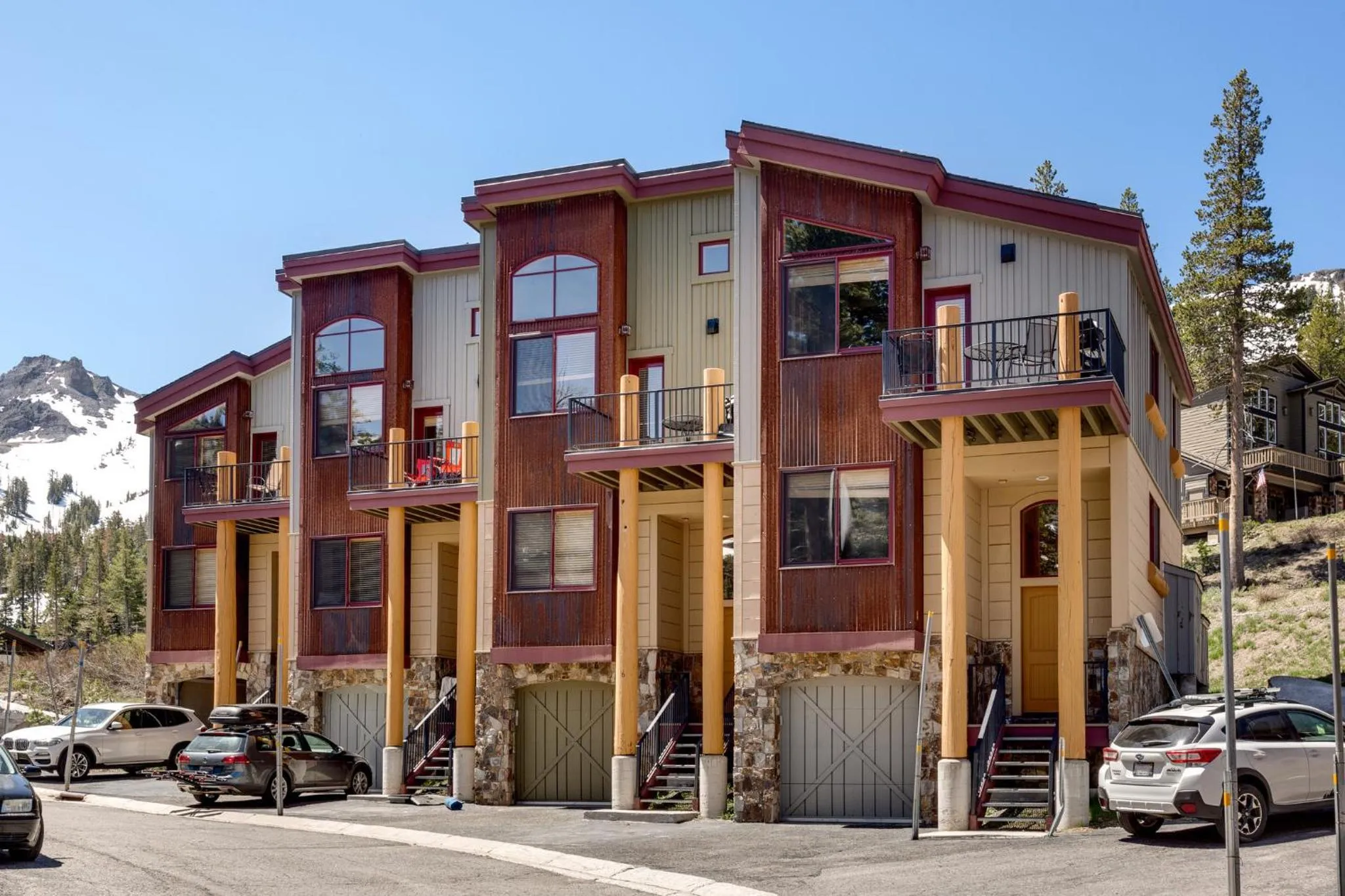 Property building in Kirkwood Mountain Resort Properties