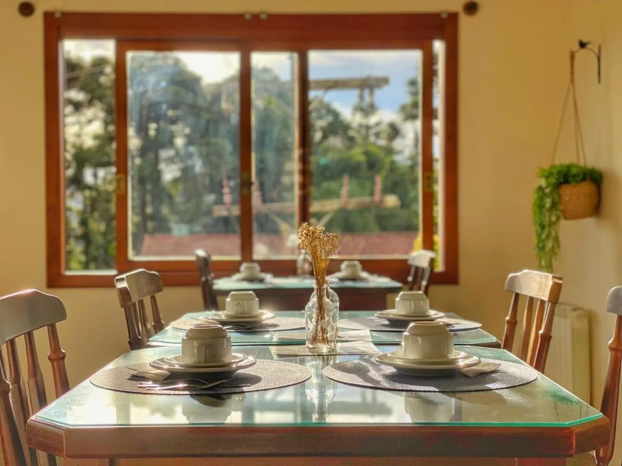 Restaurant/places to eat in Pousada Flor De Canela