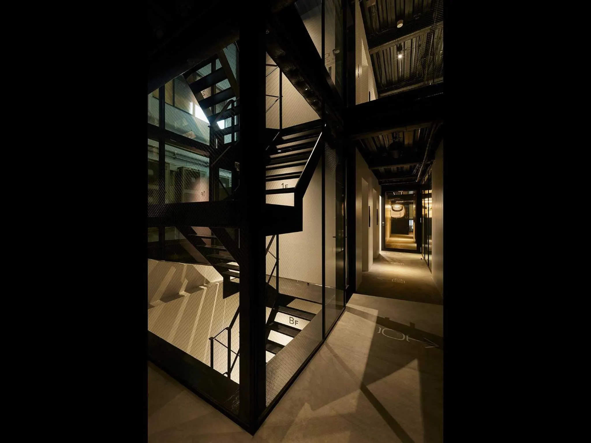 Other in 9h nine hours Akasaka