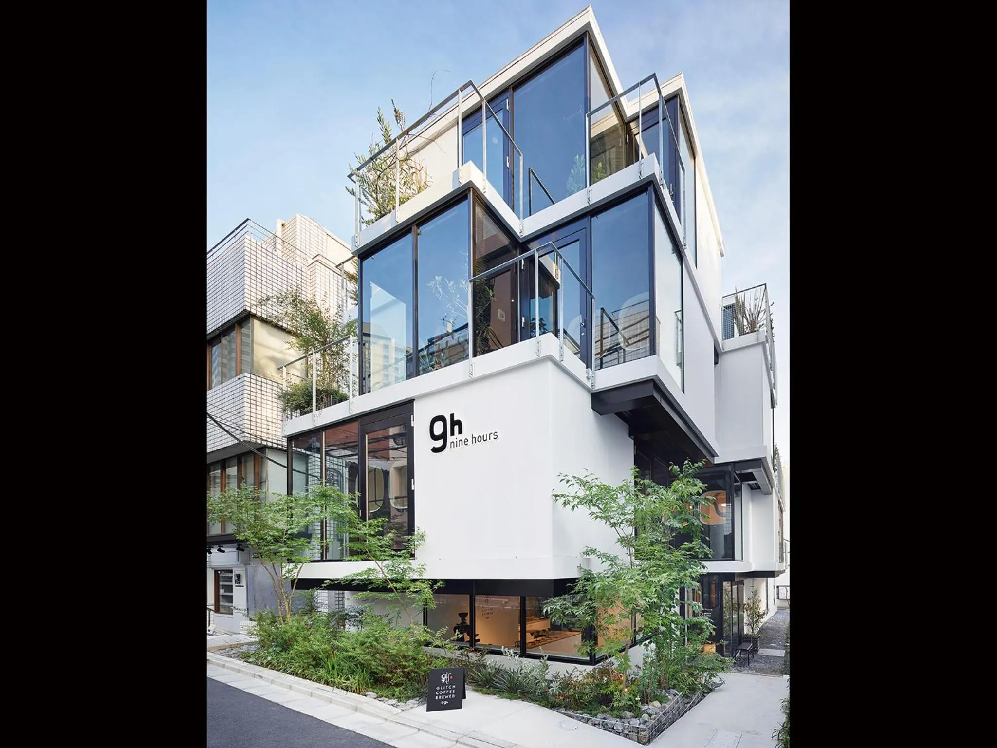 Facade/entrance in 9h nine hours Akasaka