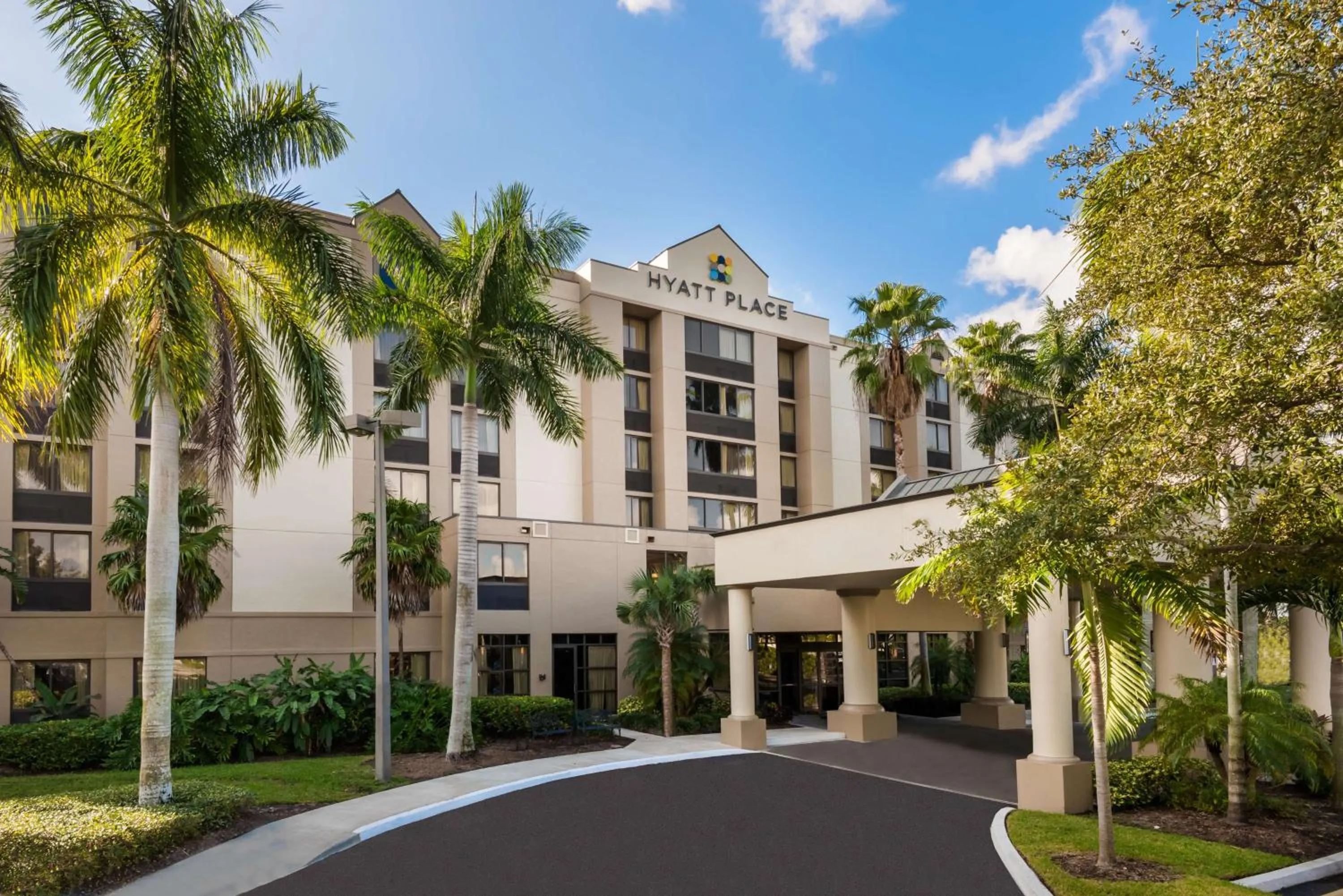 Property building in Hyatt Place Ft. Lauderdale/Plantation