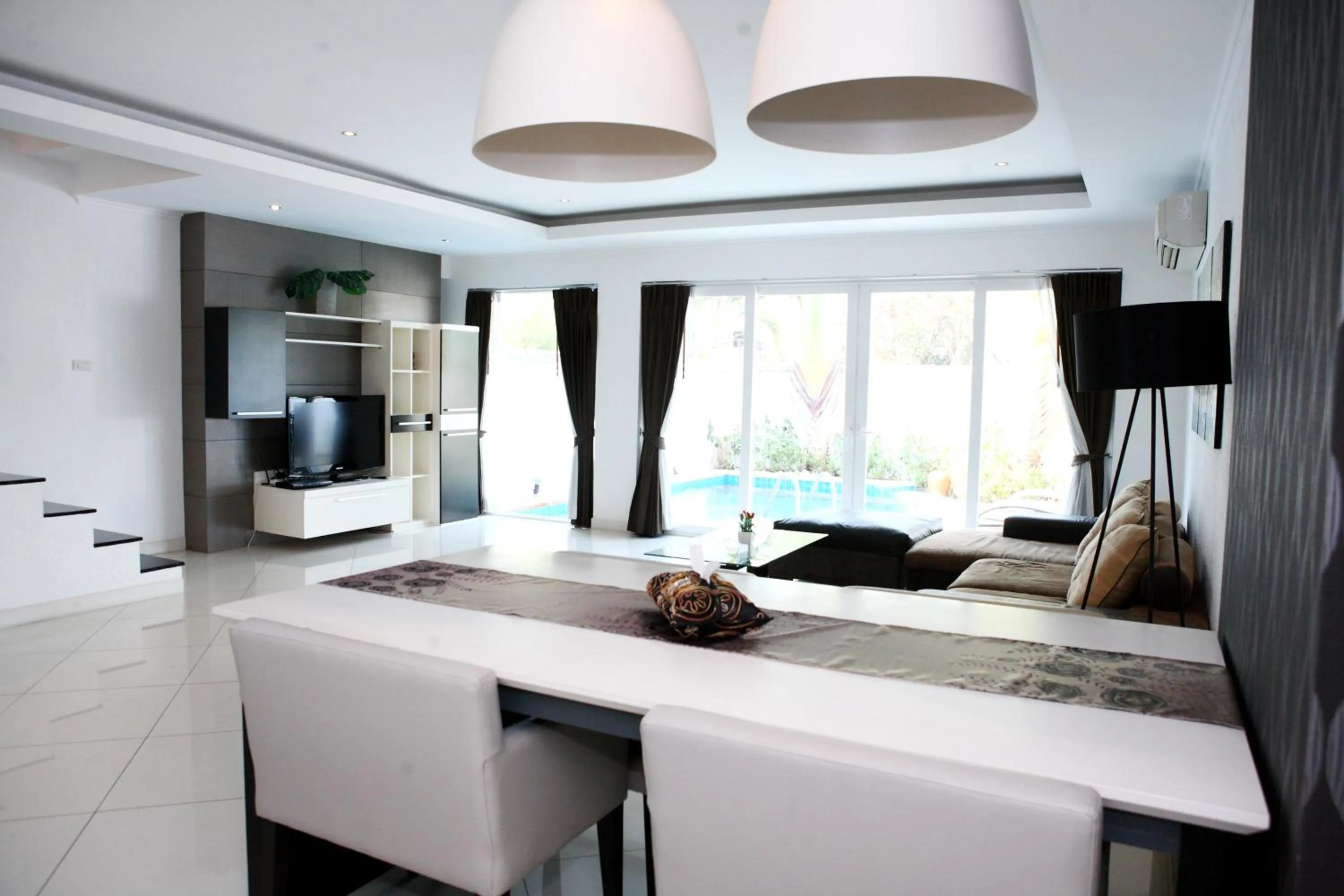 Living room in Wongamat Pool Villas By Pattaya Sunny Rentals